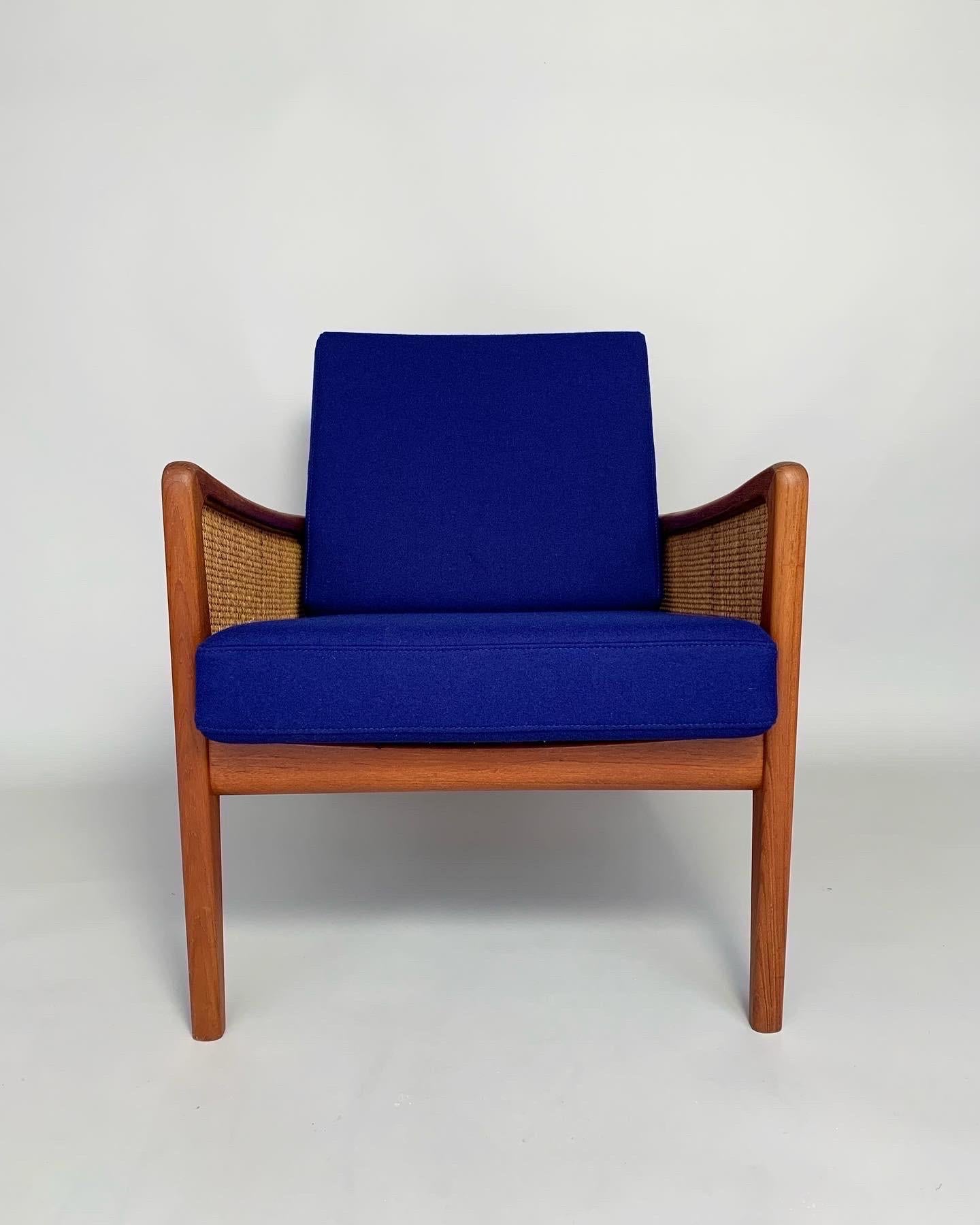 Mid-Century Modern Peter Hvidt & Orla Mølgaard-Nielsen Lounge Chair FD-151 Teak Cane