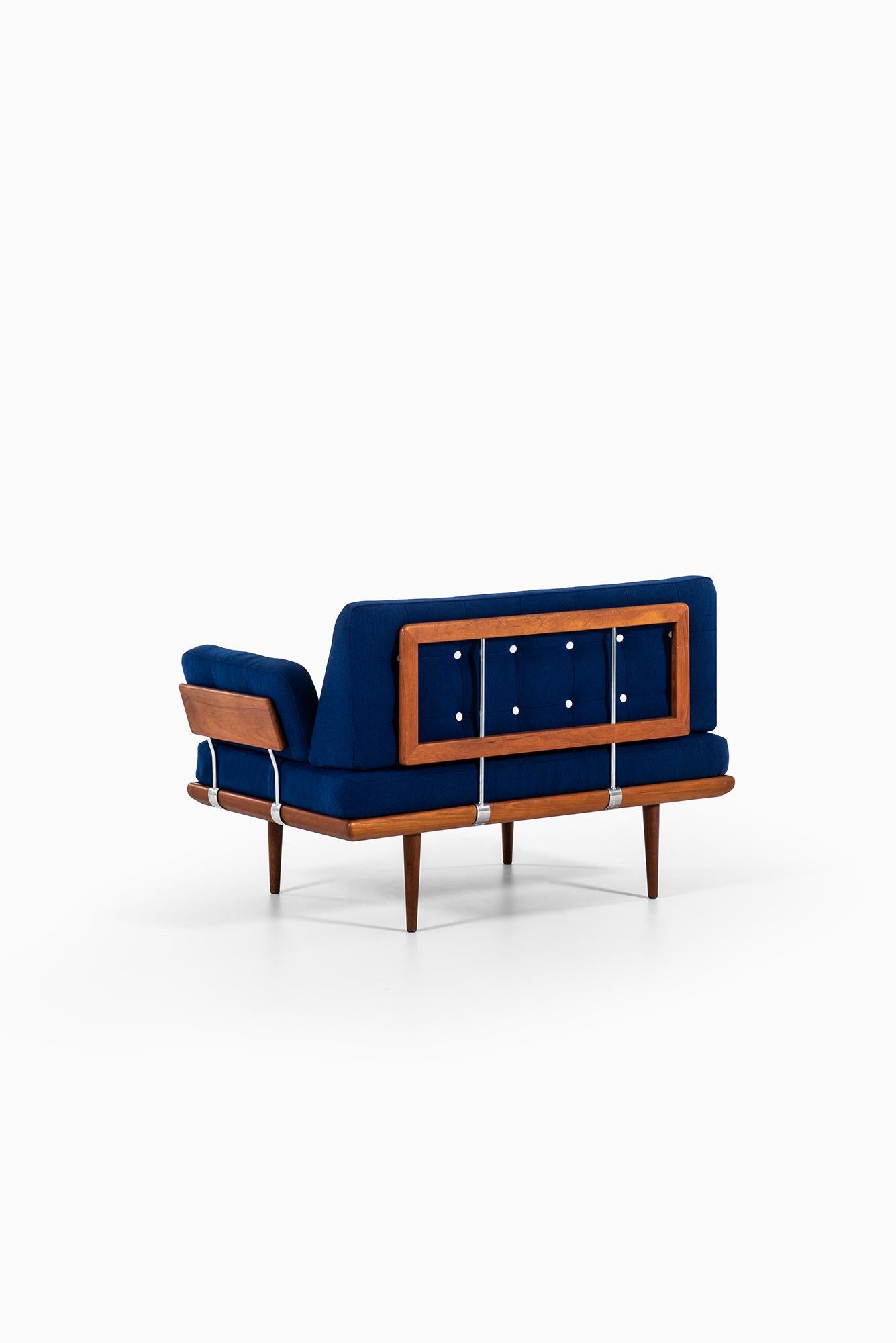 Das Minerva-Sofa von France & Daverkosen von Hvidt & Orla Mlgaard-Nielsen im Angebot 1