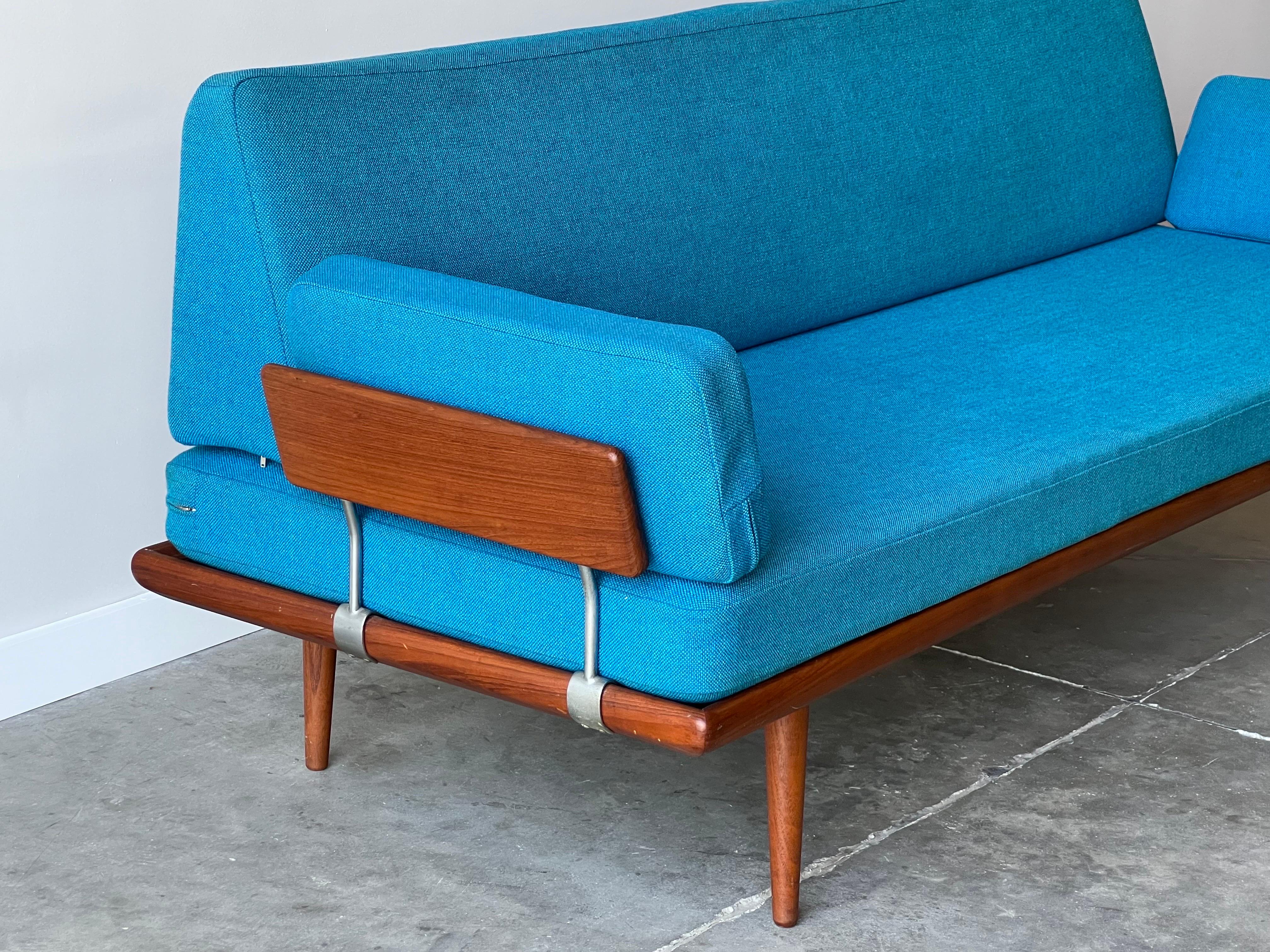 Peter Hvidt & Orla Mølgaard-Nielsen “Minerva” Sofa 5