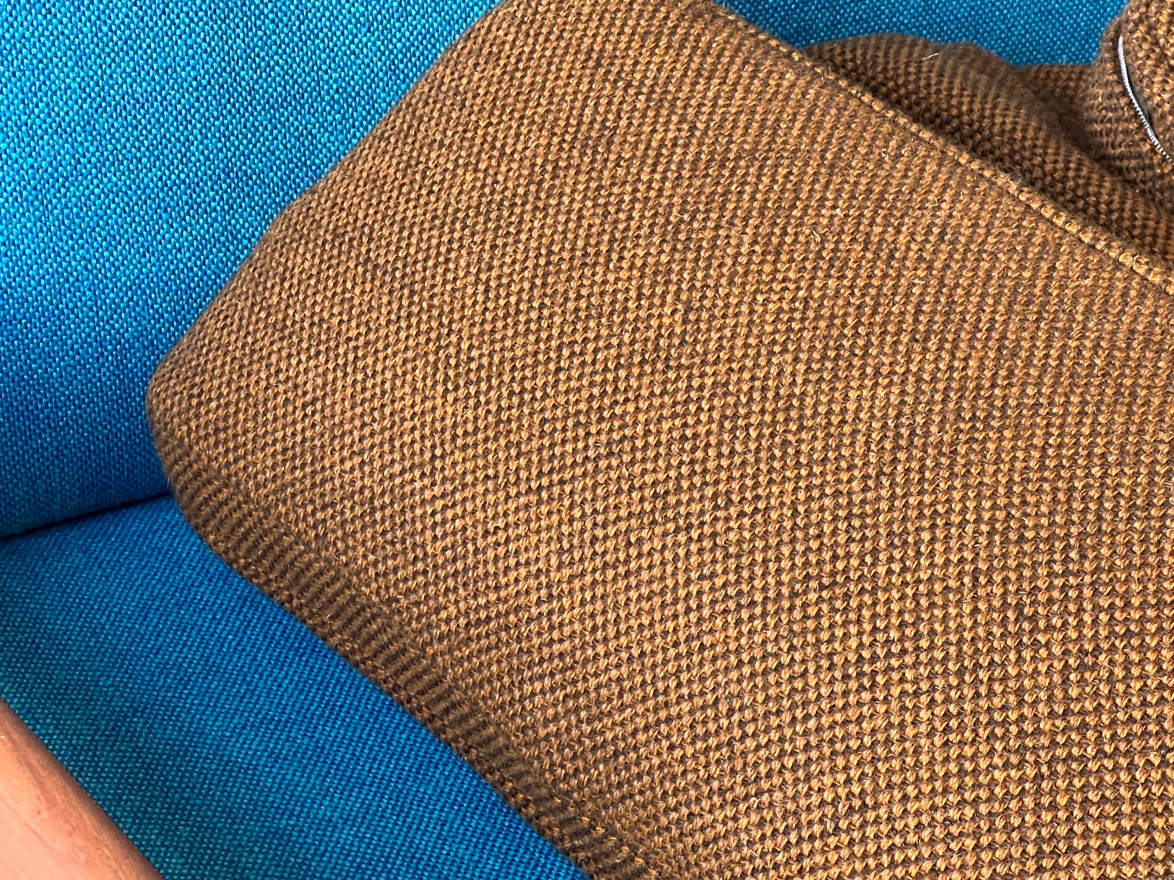 Peter Hvidt & Orla Mølgaard-Nielsen “Minerva” Sofa 12