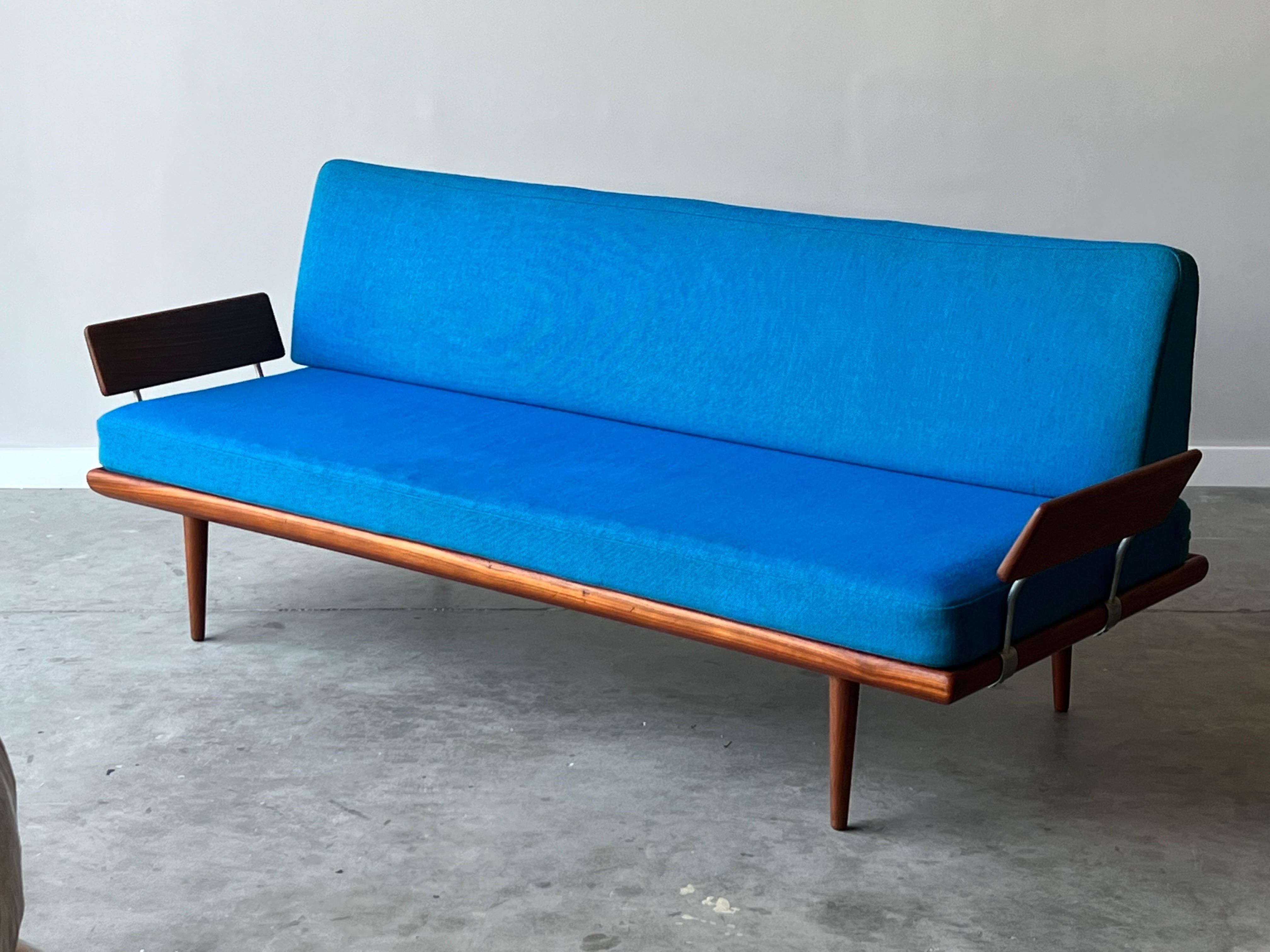 Peter Hvidt & Orla Mølgaard-Nielsen “Minerva” Sofa In Excellent Condition In Raleigh, NC