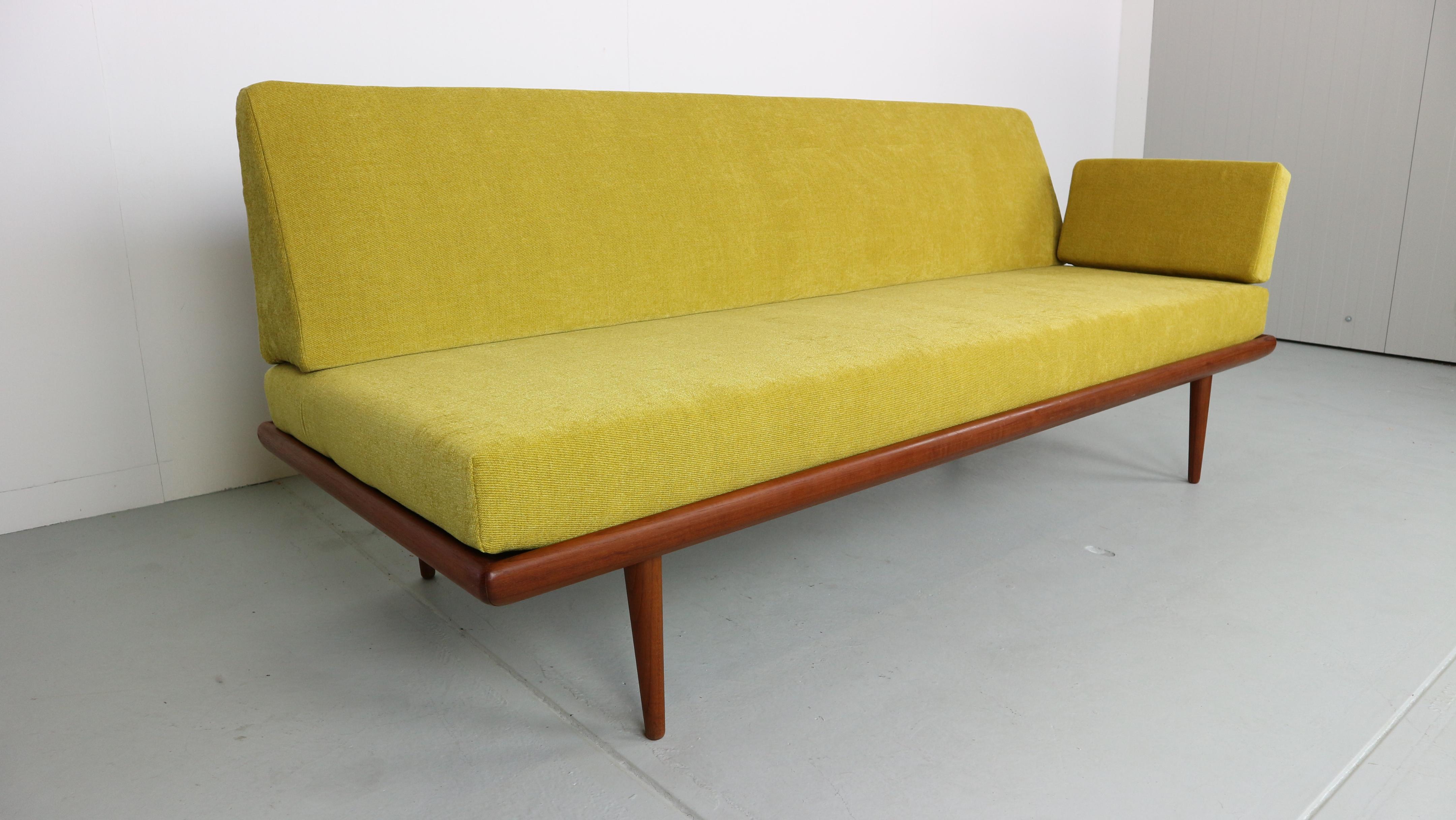 Amazing Minerva sofa by Peter Hvidt & Orla Mølgaard Nielsen for France & Son Denmark 1960s teak. Very good condition, new upholstery and covered in new high quality fabric.
Marked with France & Son golden script in the wood.