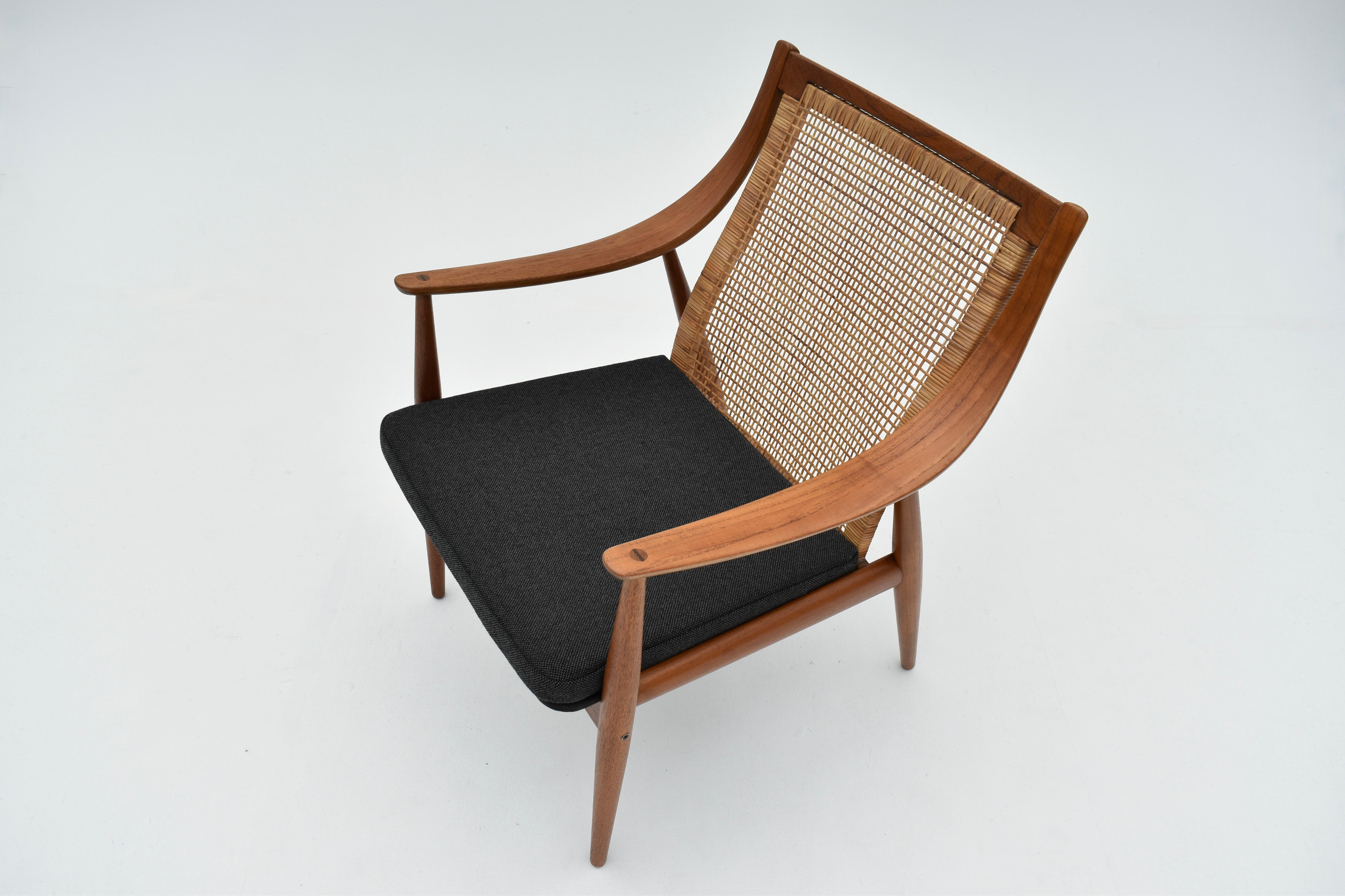 Scandinavian Modern Peter Hvidt & Orla Mølgaard Nielsen Model 147 Lounge Chair For France & Son