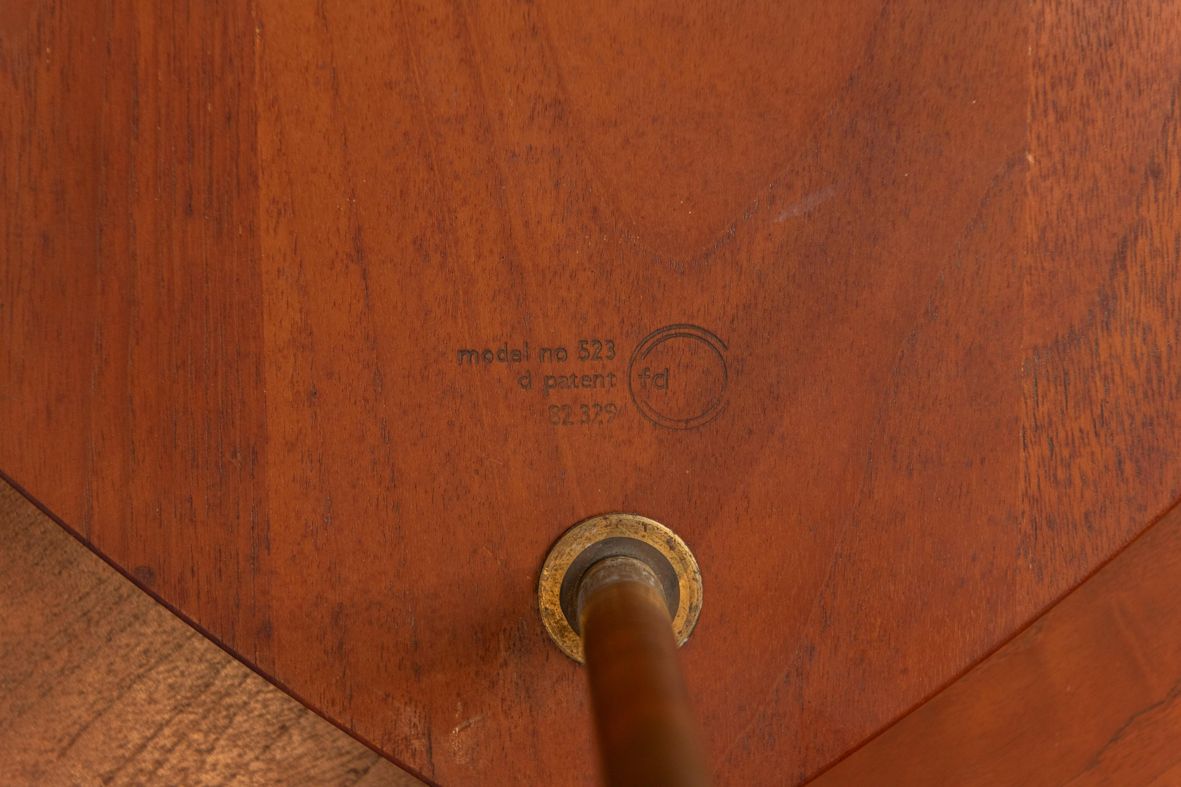 Peter Hvidt & Orla Mølgaard-Nielsen Pinwheel Coffee Table, Model 523 5