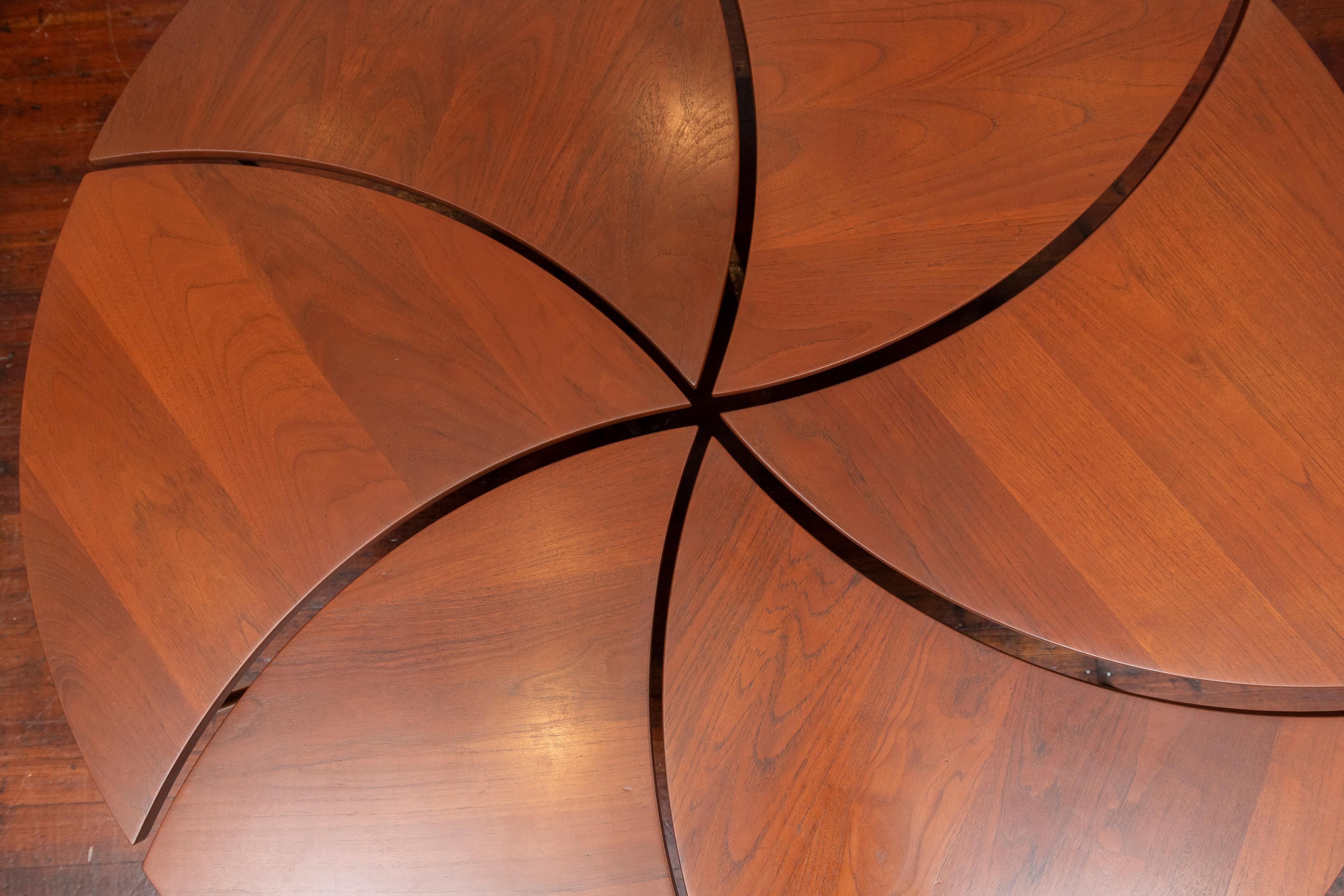 Peter Hvidt & Orla Mølgaard-Nielsen Pinwheel Coffee Table, Model 523 In Good Condition In San Francisco, CA