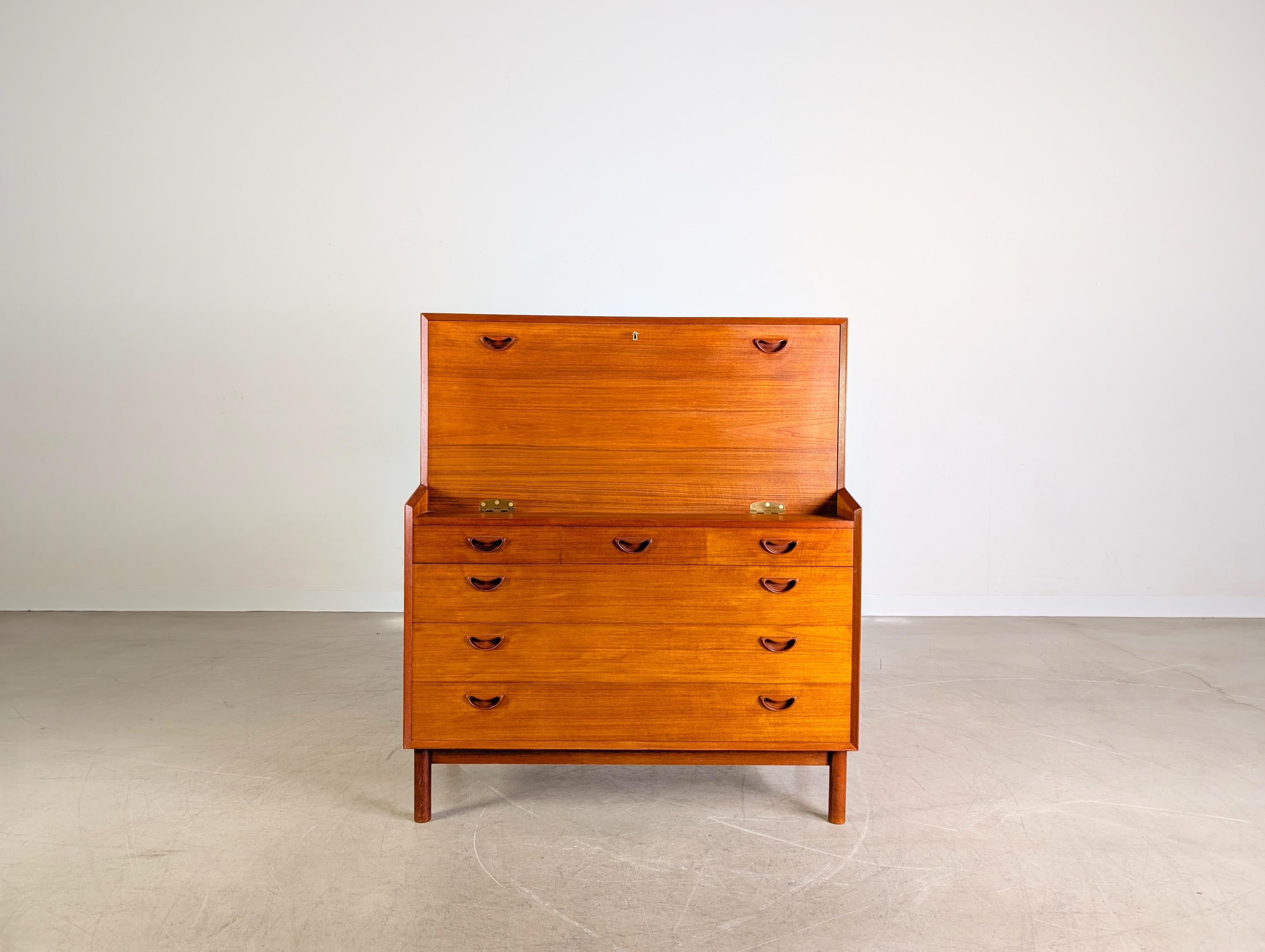 Mid-Century Modern Peter Hvidt Orla Mølgaard-Nielsen Sekretär Midcentury Søborg teak For Sale
