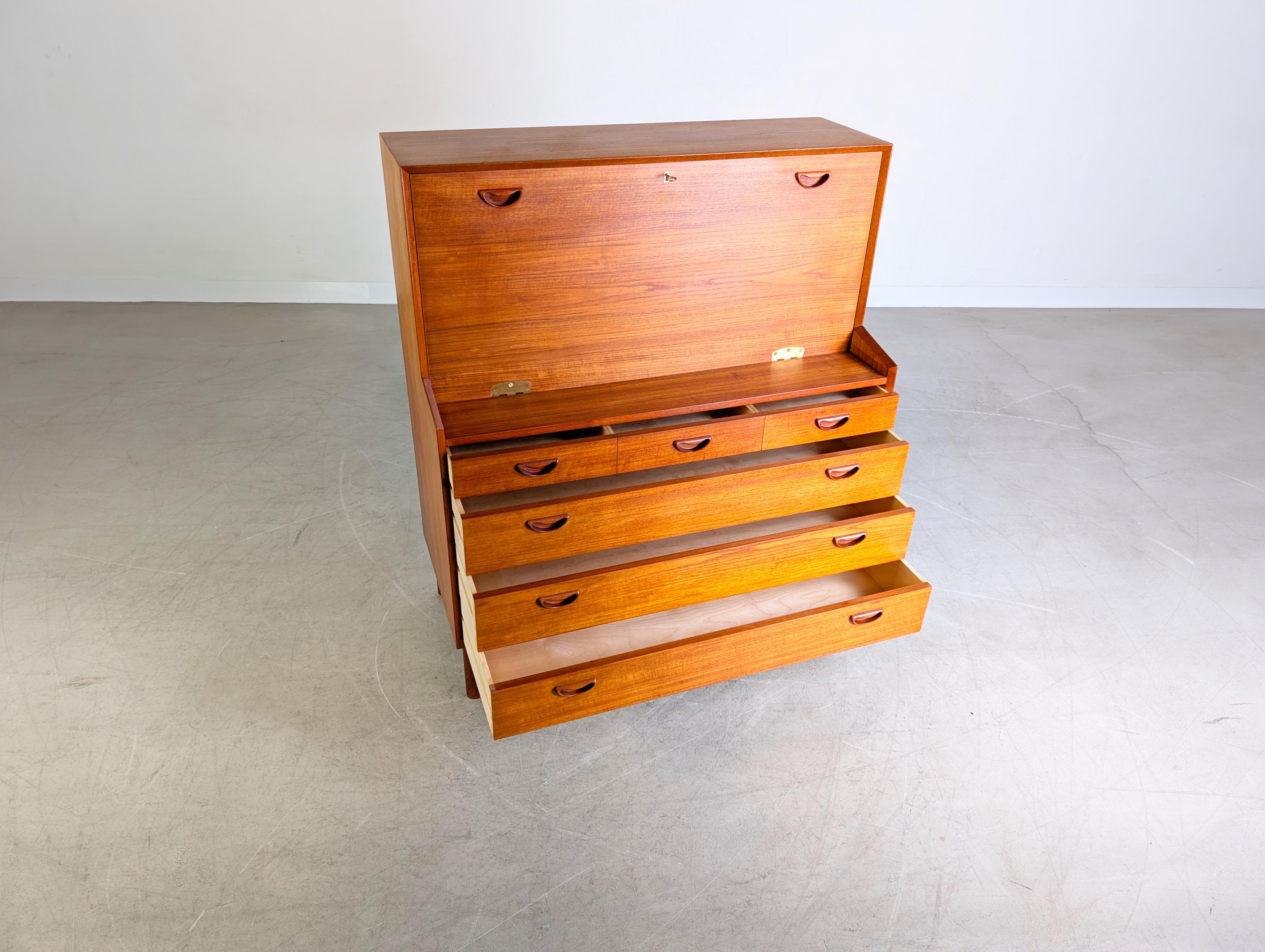 Peter Hvidt Orla Mølgaard-Nielsen Sekretär Midcentury Søborg teak For Sale 1