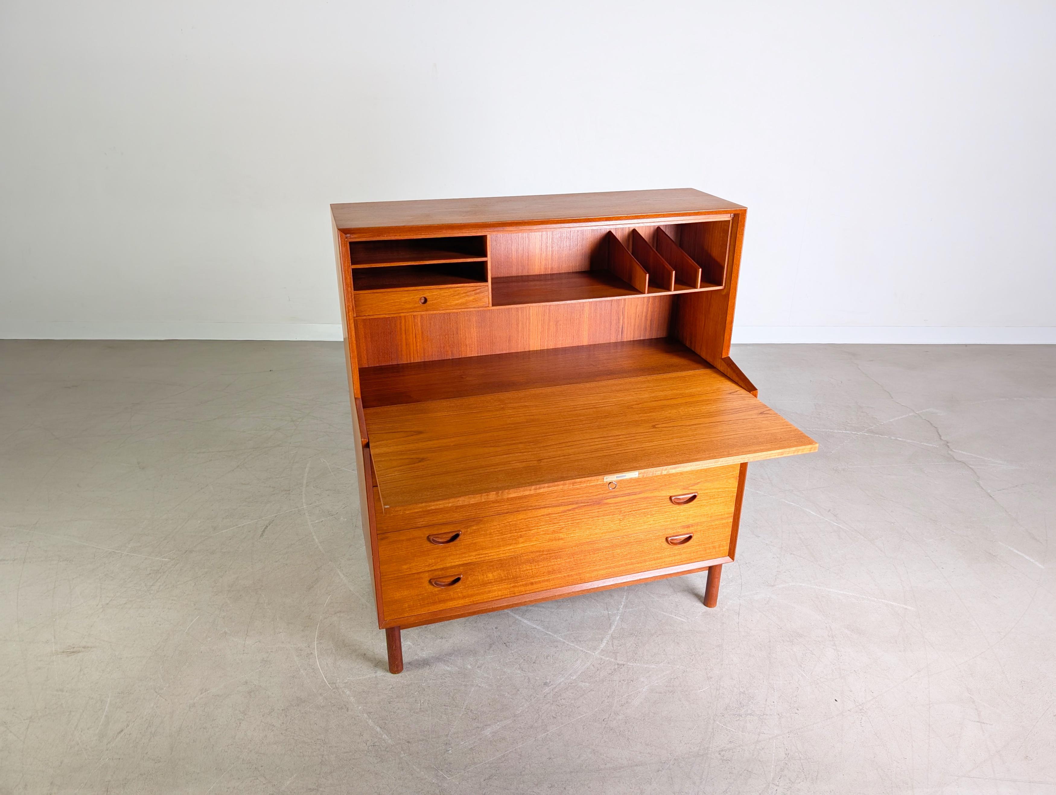 Peter Hvidt Orla Mølgaard-Nielsen Sekretär Midcentury Søborg teak For Sale 2