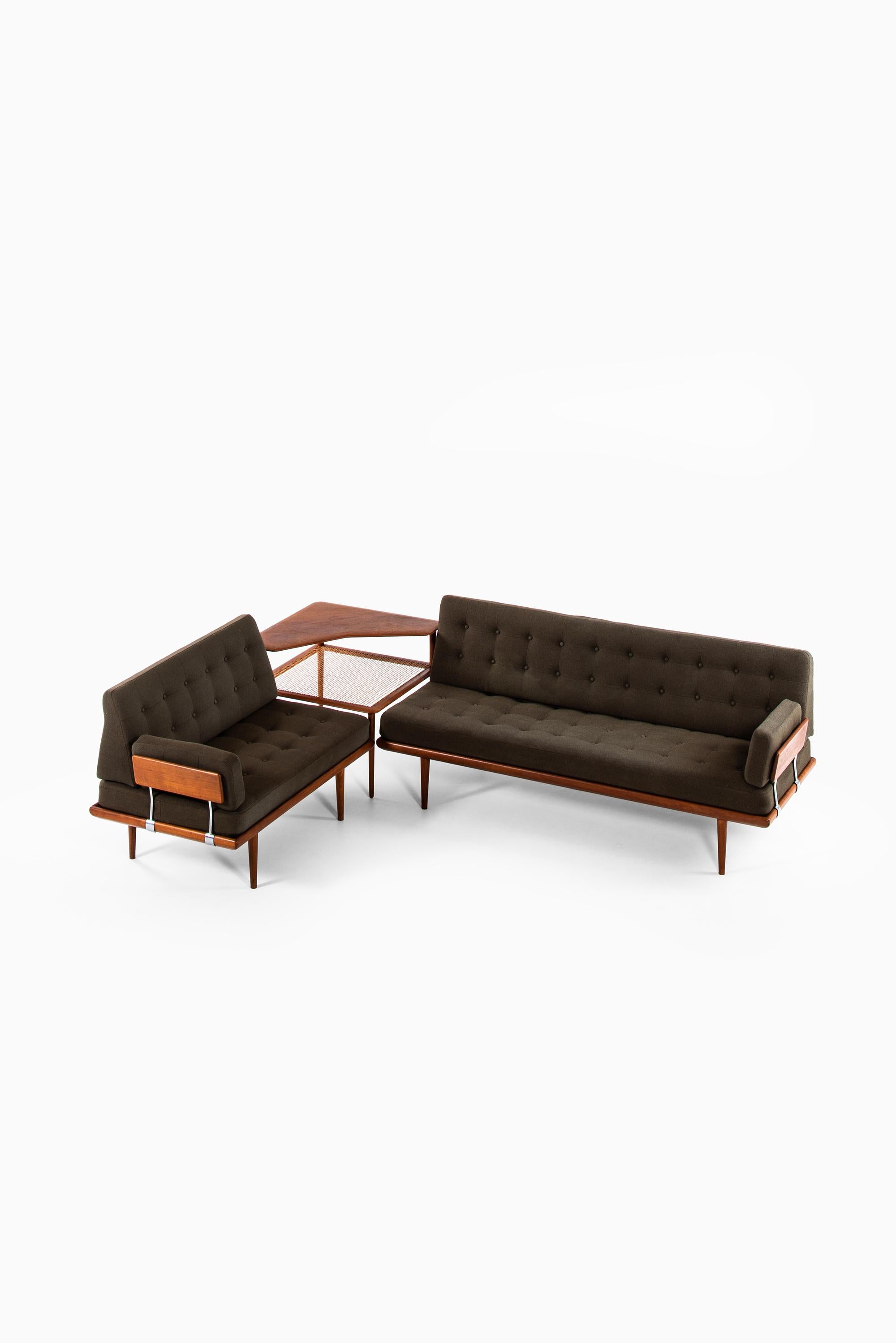 minerva sofa