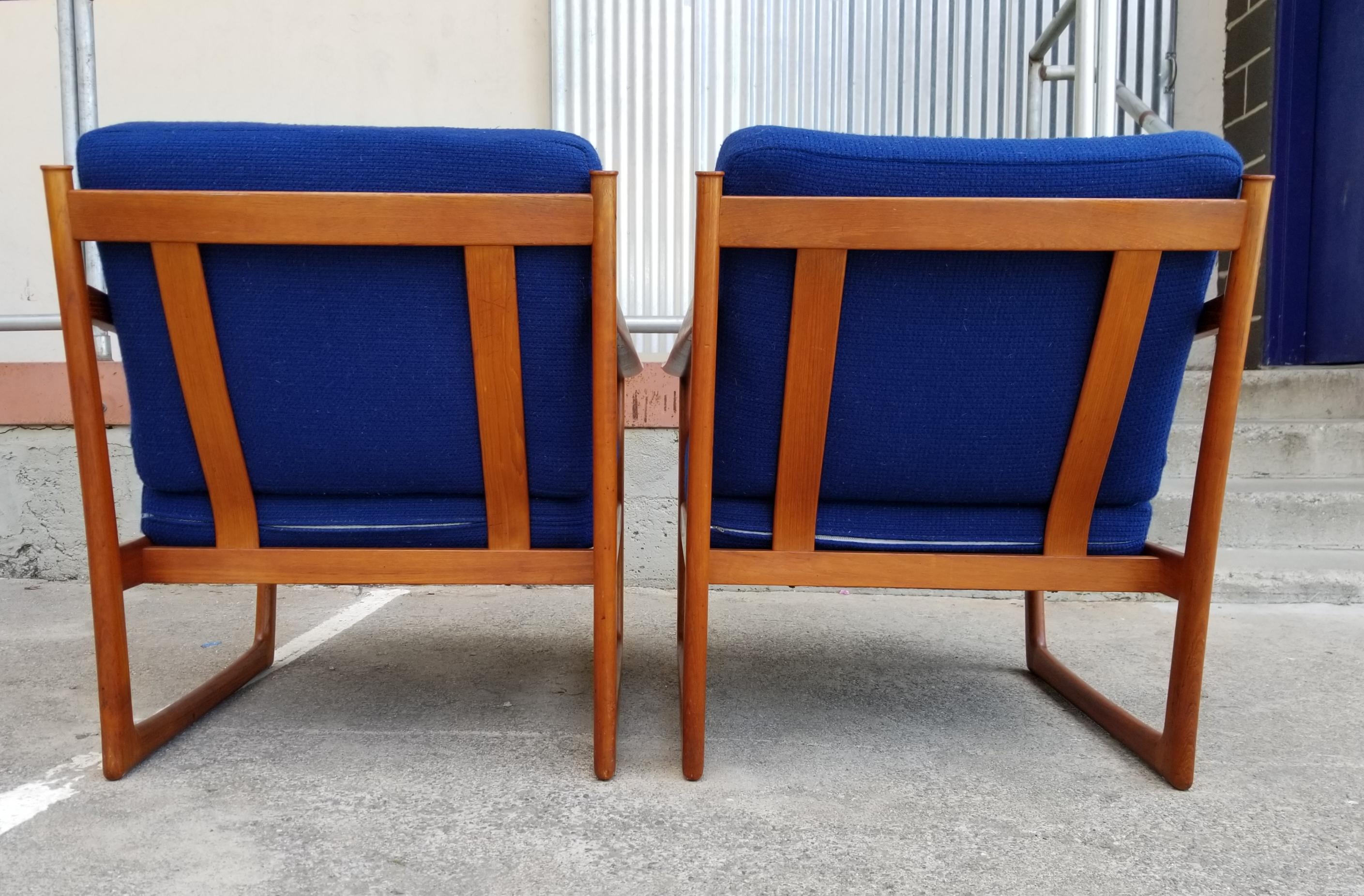 Peter Hvidt & Orla Mølgaard-Nielsen Teak Lounge Chairs In Good Condition In Fulton, CA