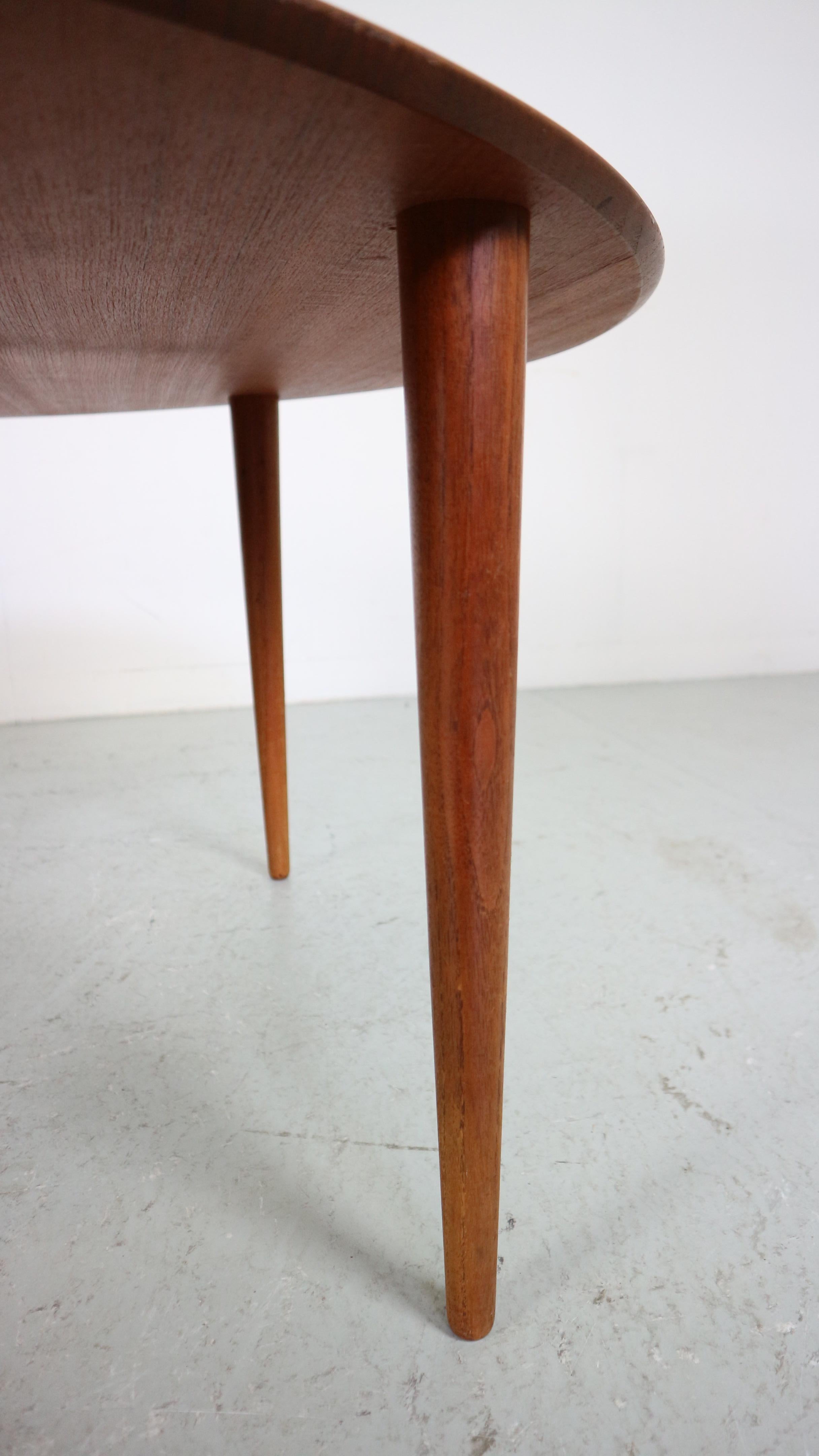 Peter Hvidt& Orla Mølgaard Nielsen Teak Round Coffee Table for France& Son, 1950 For Sale 11