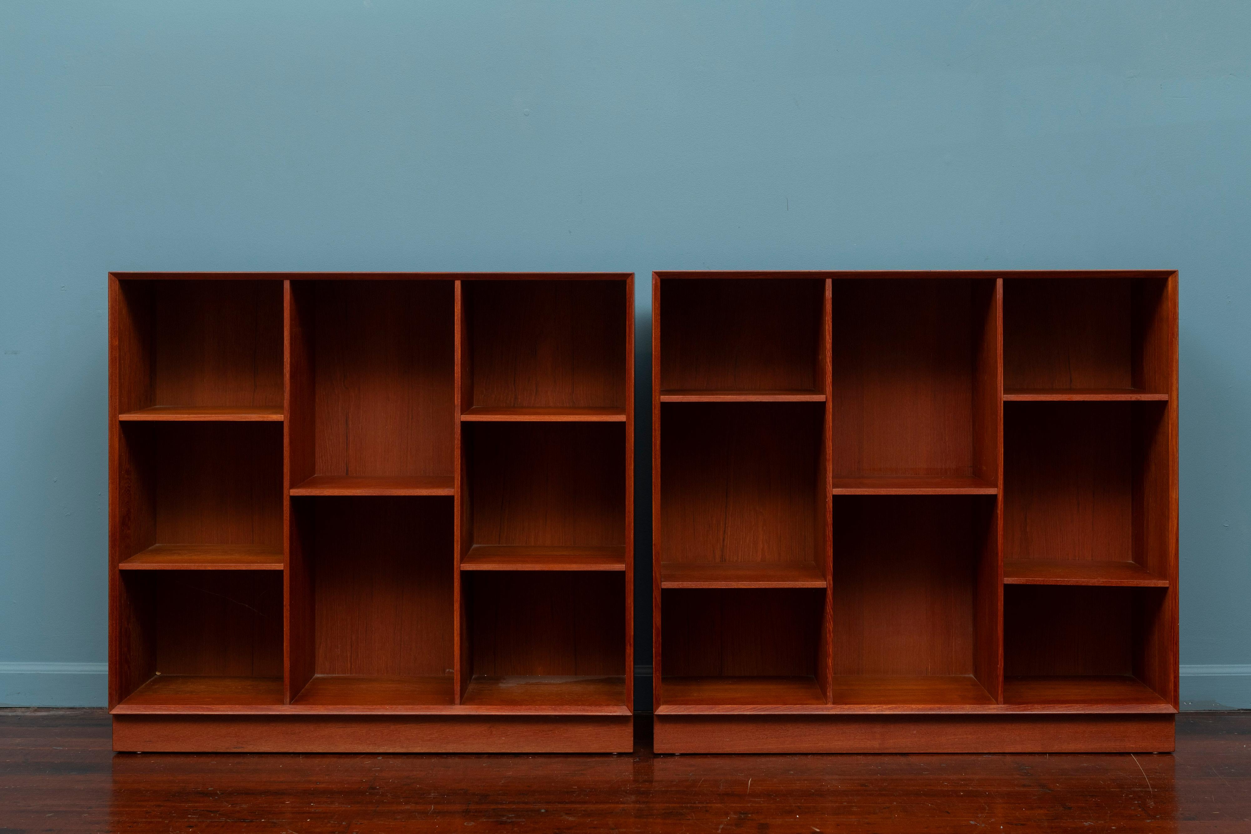 Scandinavo moderno Peter Hvidt & Orla Molegaard Bookcases in vendita