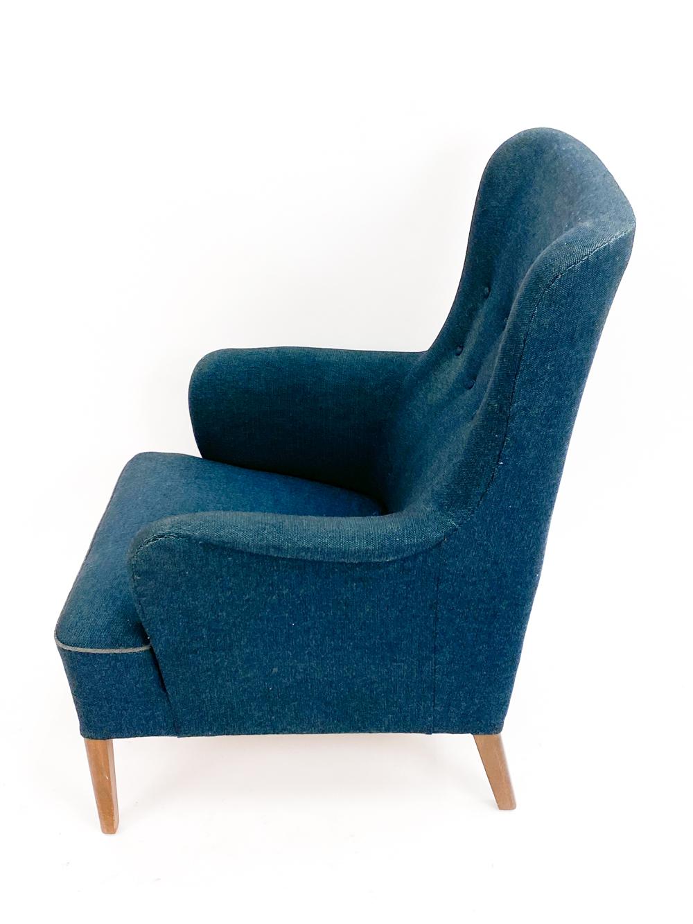 Danish Peter Hvidt & Orla Molgaard for Fritz Hansen Model 1748 Lounge Chair For Sale