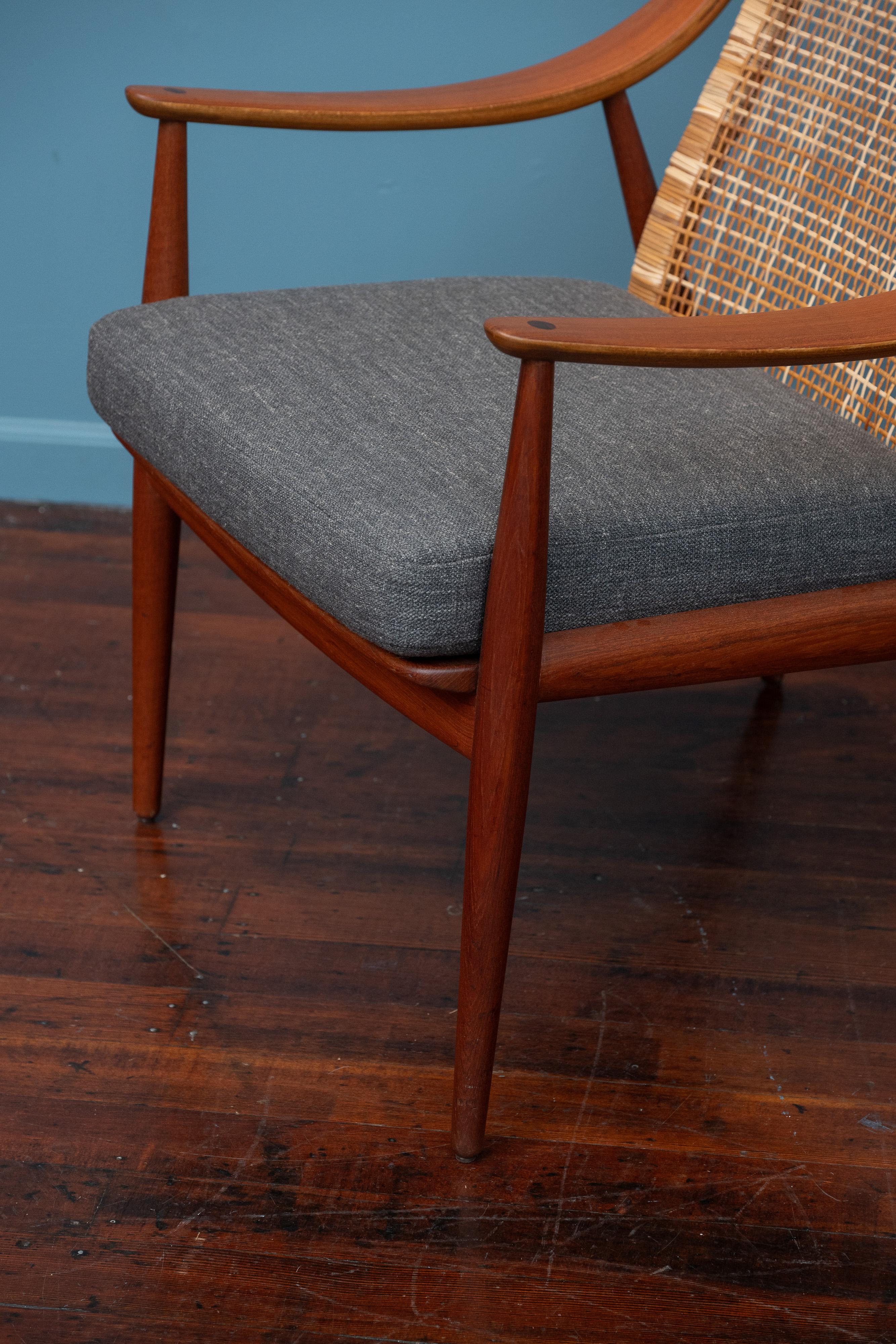 Danois Peter Hvidt & Orla Molgaard Lounge Chair, Model FD 146 en vente