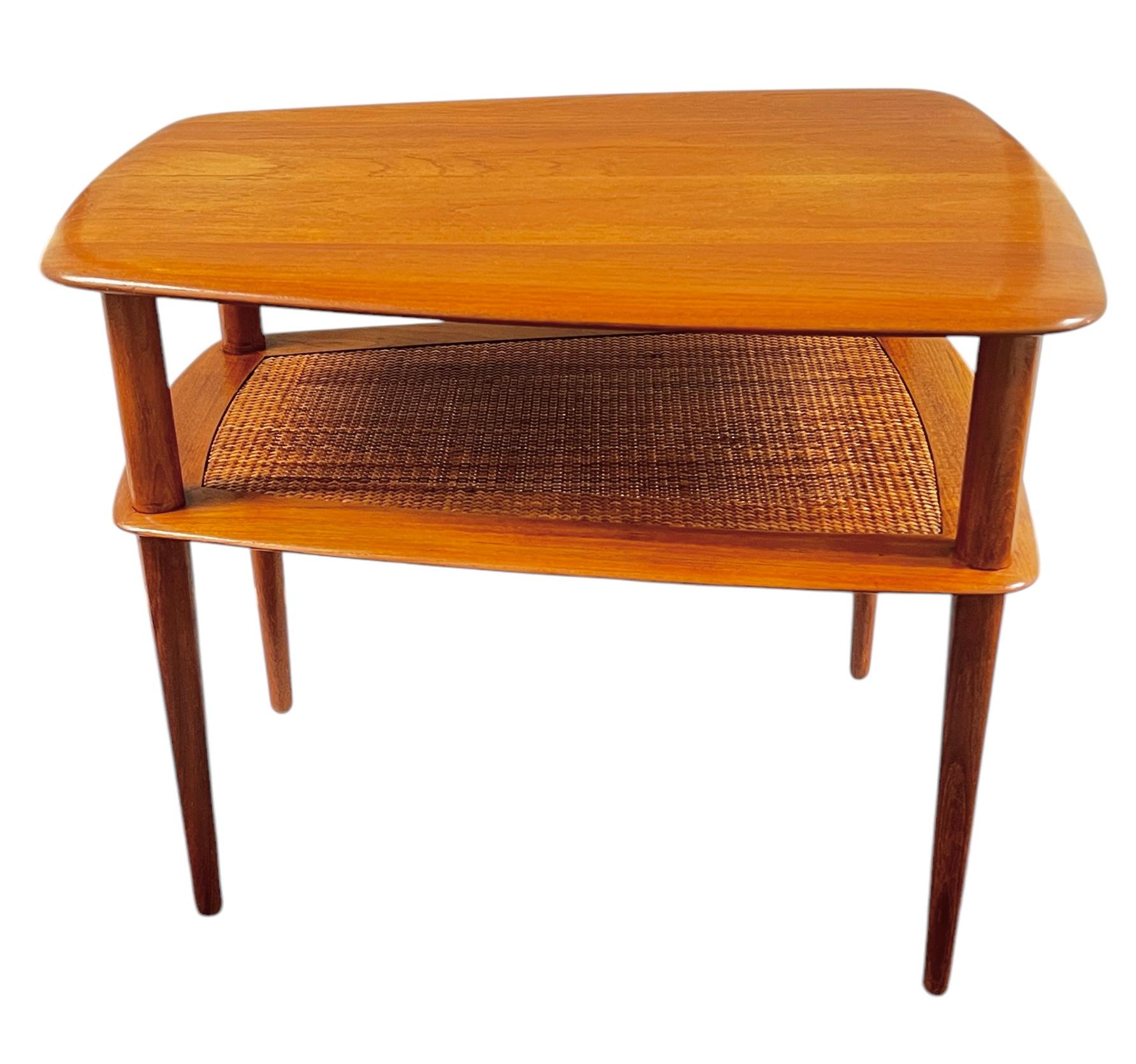 Peter Hvidt & Orla Molgaard-Nielsen Danish Mid-Century End Table, France & Son In Good Condition For Sale In New York, NY