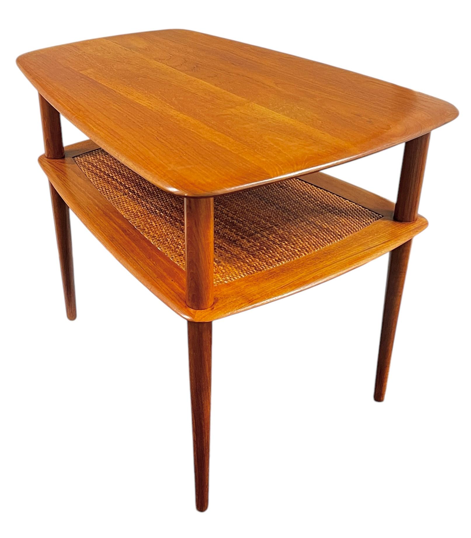 20th Century Peter Hvidt & Orla Molgaard-Nielsen Danish Mid-Century End Table, France & Son For Sale