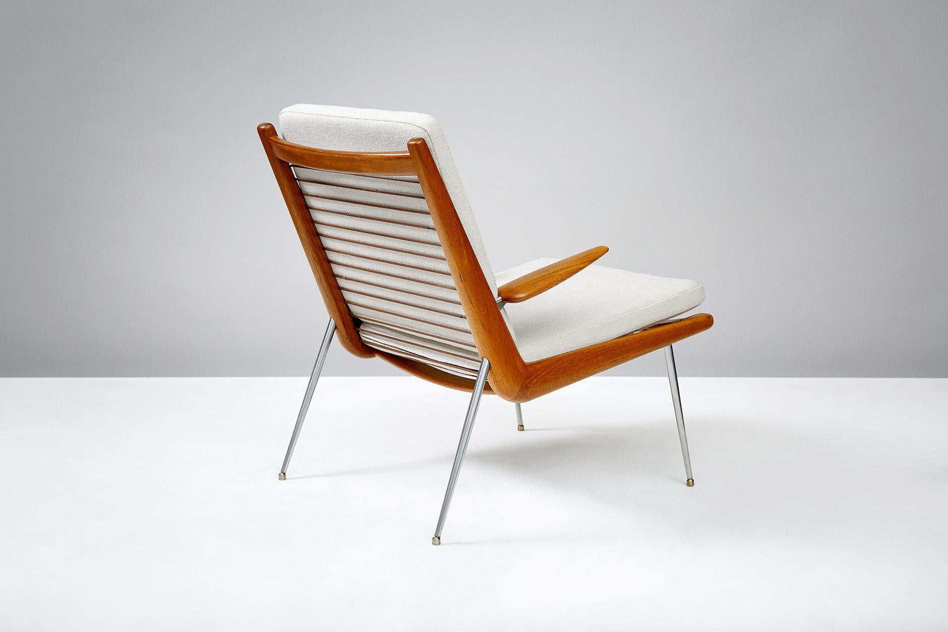 peter hvidt boomerang chair