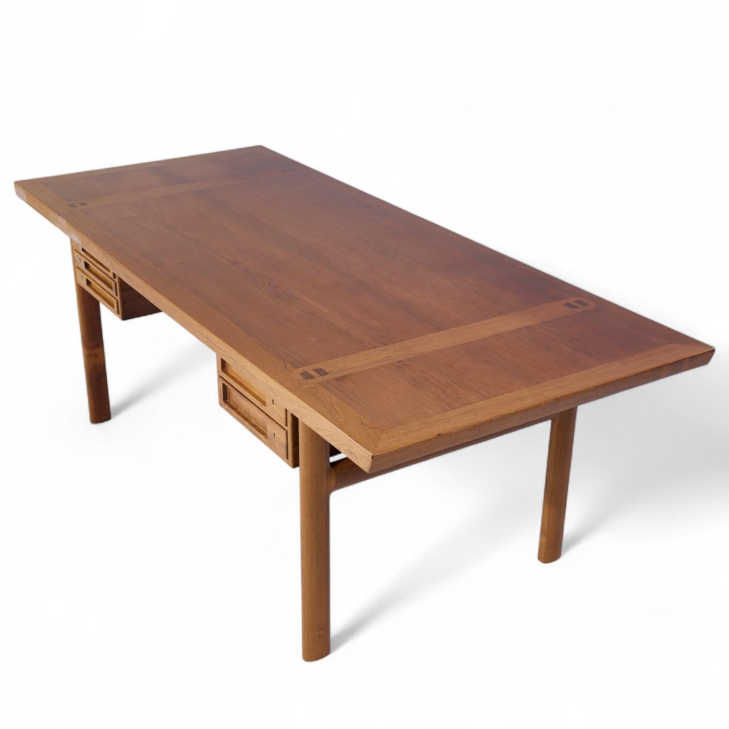 Peter Hvidt/Orla Molgaard-Nielsen pour Ludvig Pontoppidan Bureau de direction en bois de rose en vente 3