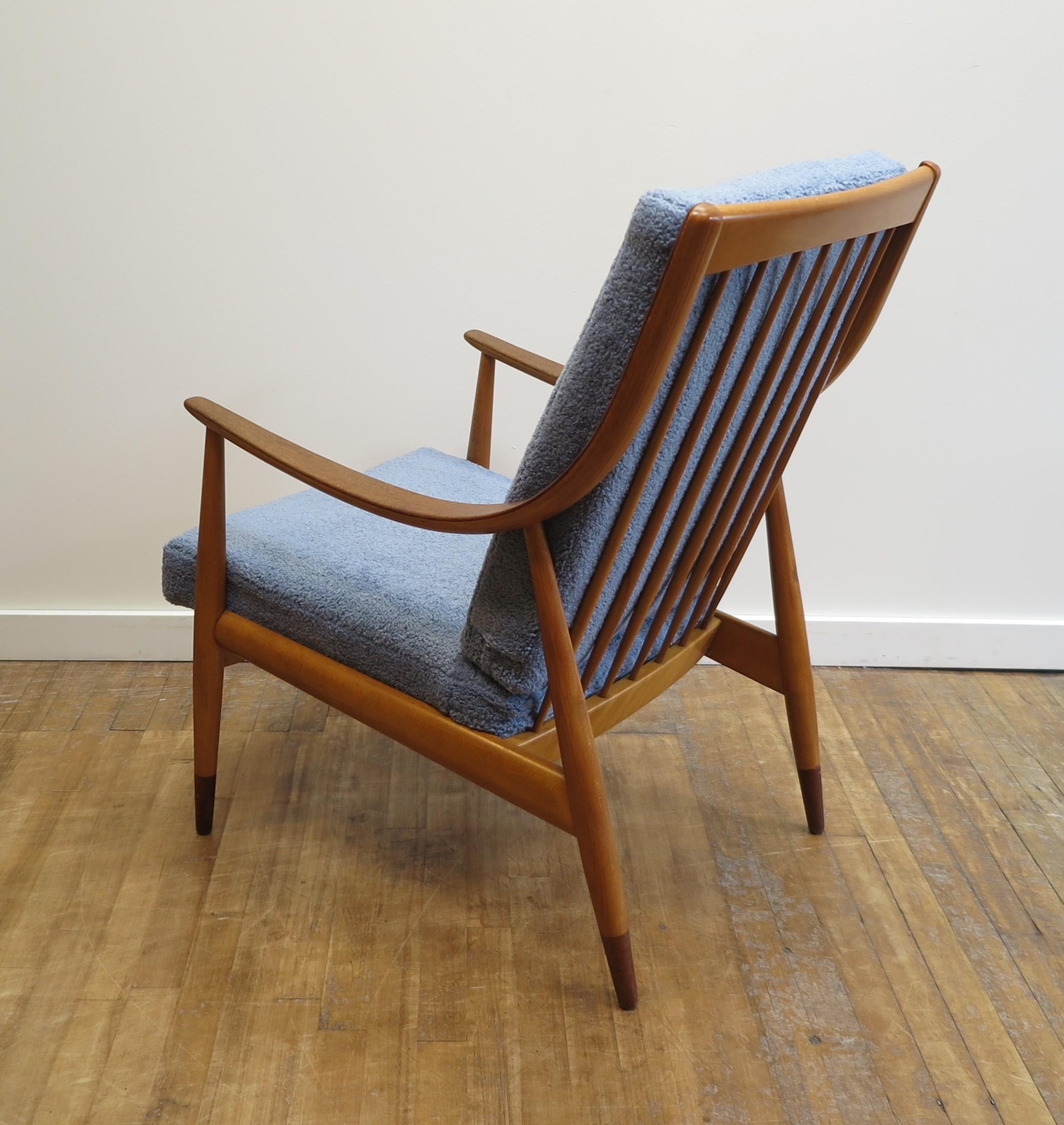 Mid-Century Modern Peter Hvidt & Orla Molgaard Nielsen Lounge Chair FD-145 For Sale