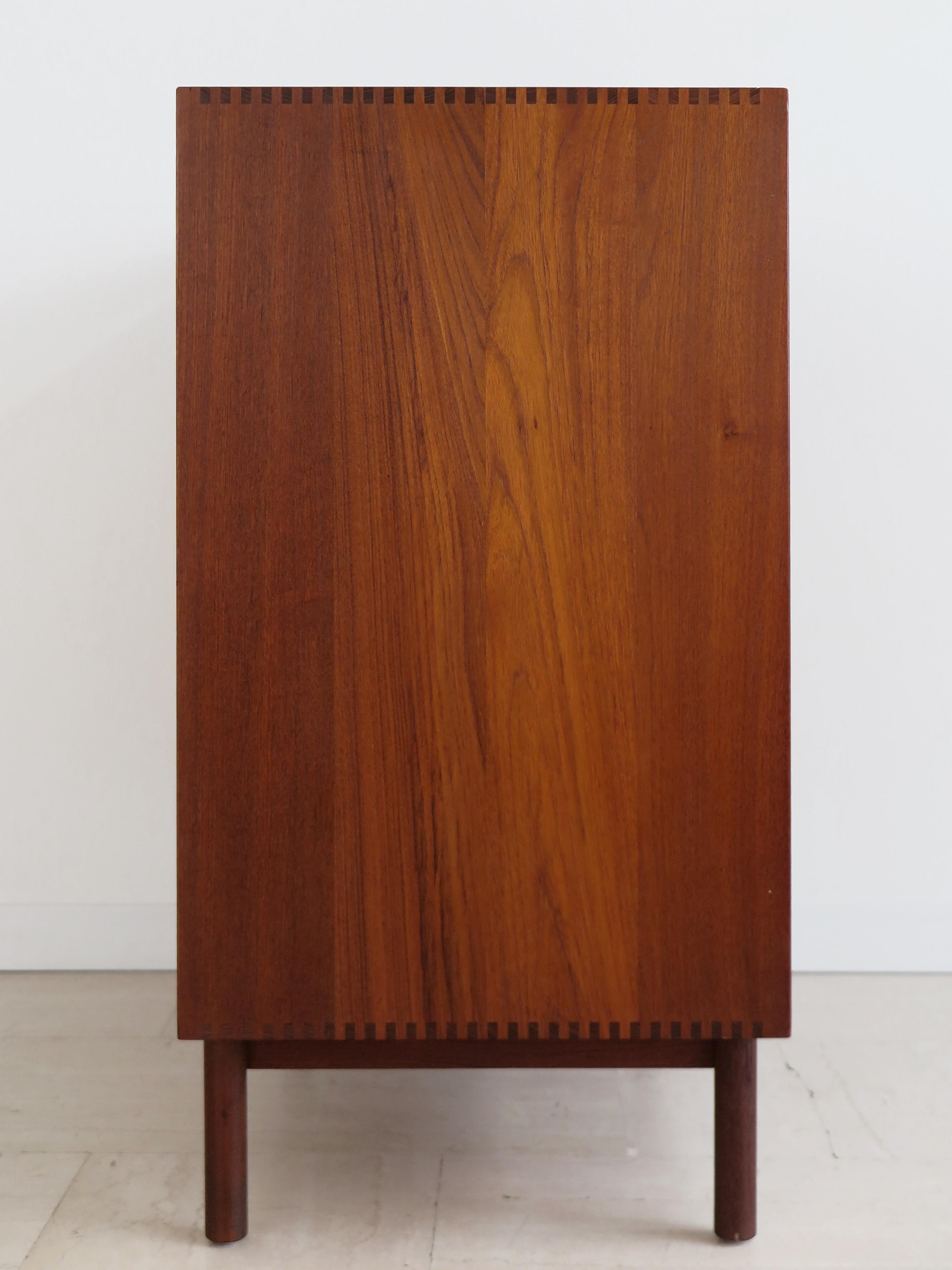 Peter Hvidt & Orla Molgaard Nielsen Scandinavian Wood Cabinet Sidebiard, 1960s 1