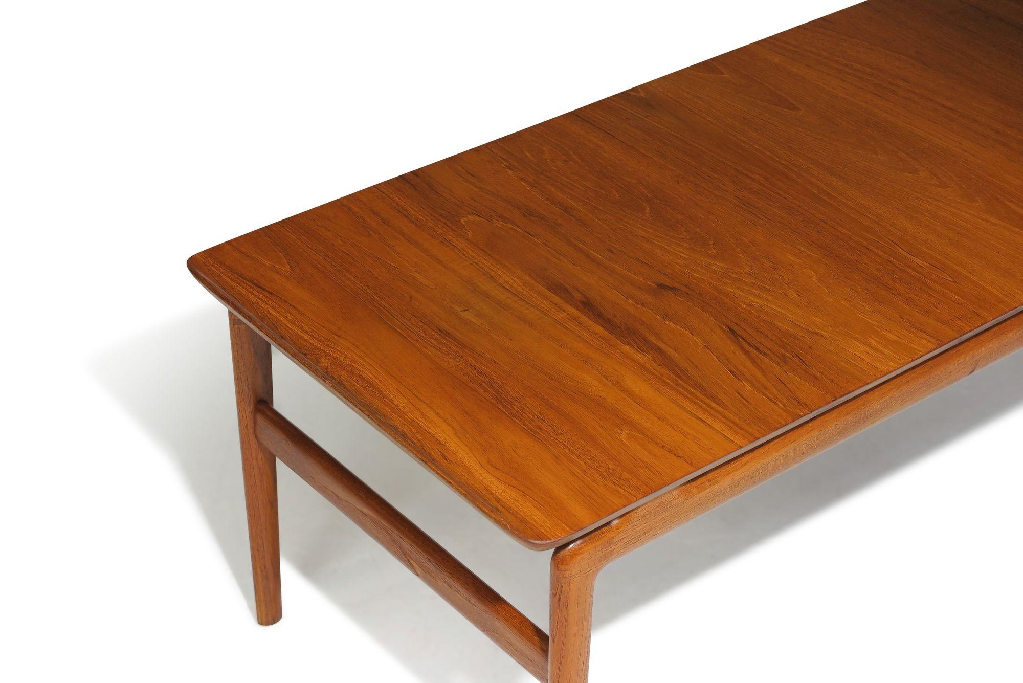 20ième siècle Table basse danoise Peter Hvidt & Orla Molgaard Nielsen en vente