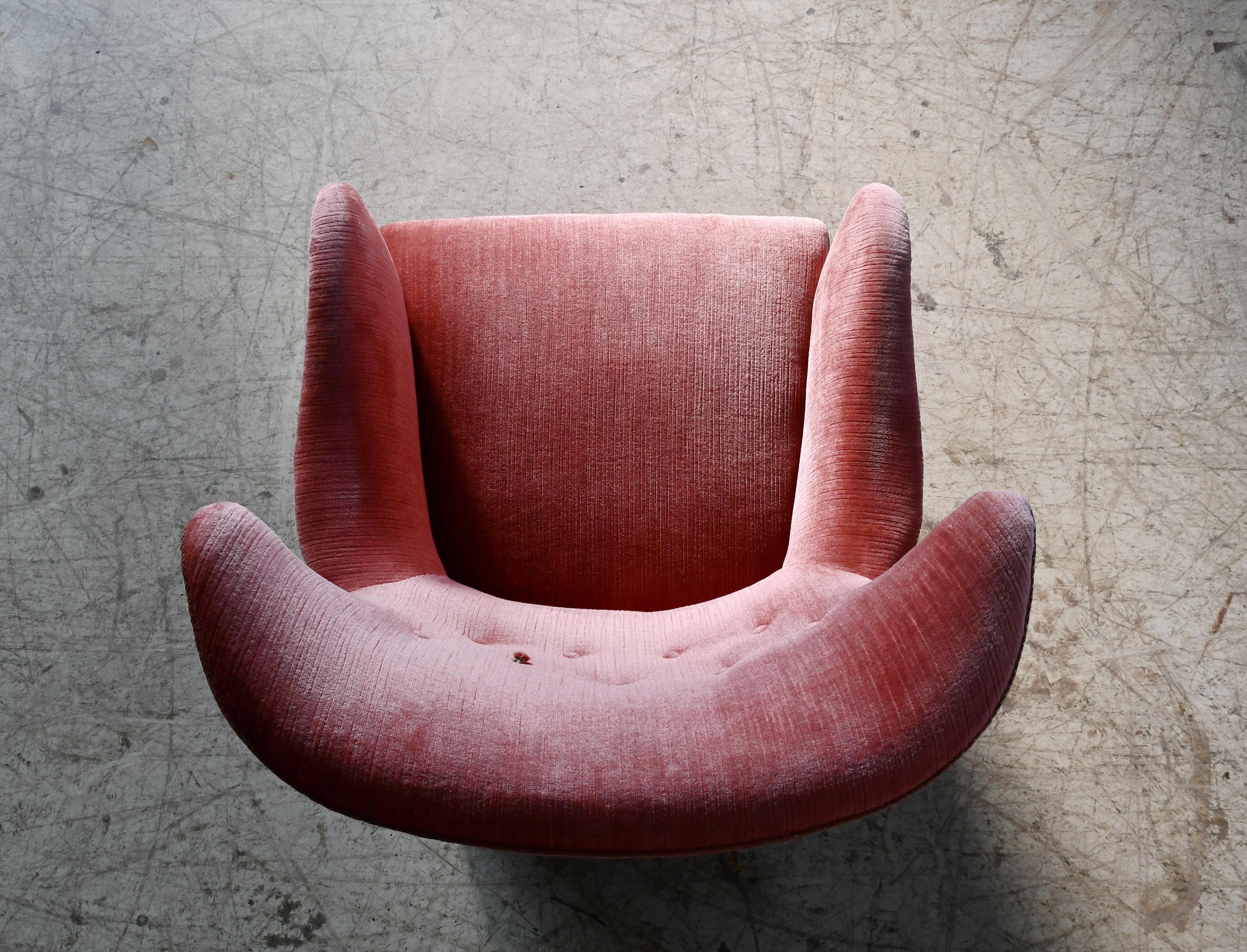 Peter Hvidt Orla Molgaard Style Classic Danish 1950s Medium Size Lounge Chair en vente 1