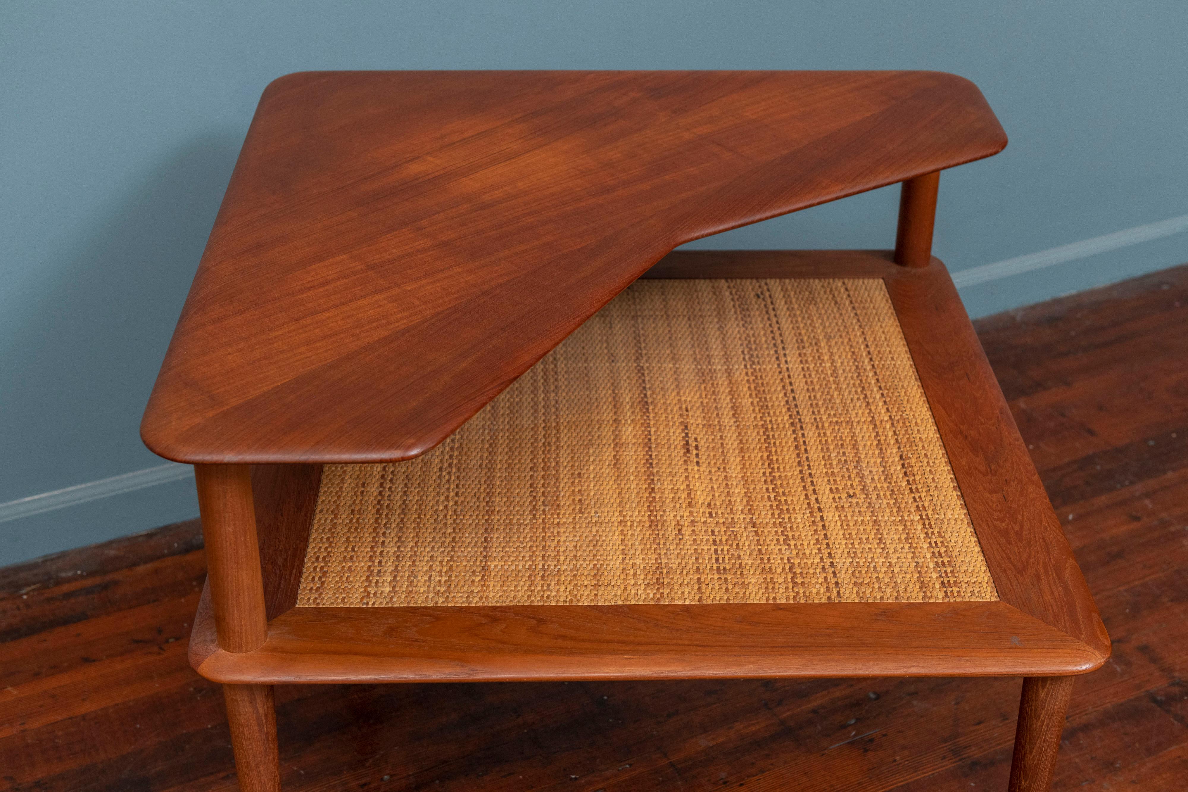 Peter Hvidt & Orla Moregaard Corner Table for France & Son In Good Condition In San Francisco, CA