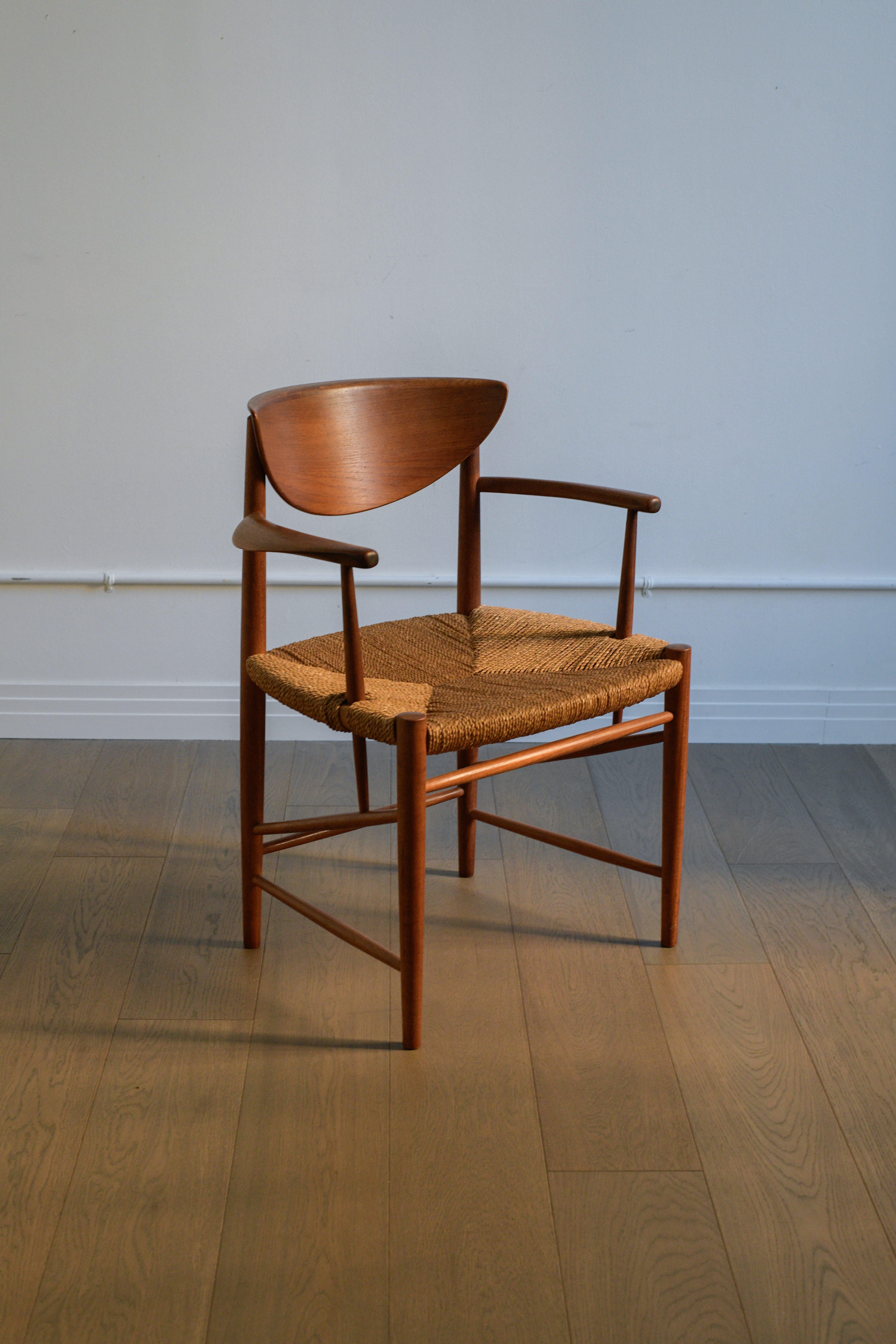 Peter Hvidt & Orla Nielsen Molgaard 317 Vorsitz (Moderne der Mitte des Jahrhunderts) im Angebot