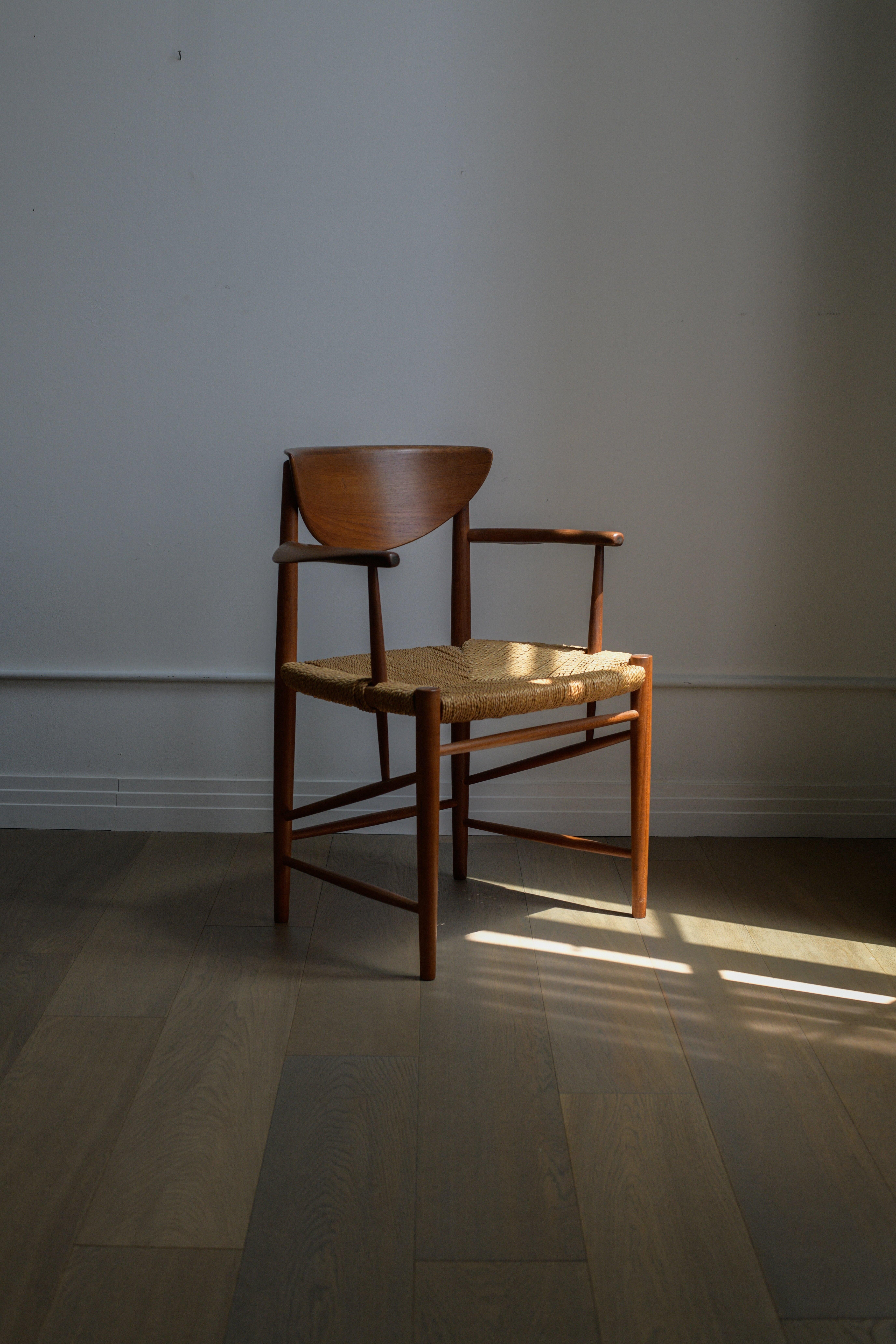 Peter Hvidt & Orla Nielsen Molgaard 317 Vorsitz im Zustand „Gut“ im Angebot in Los Angeles, CA