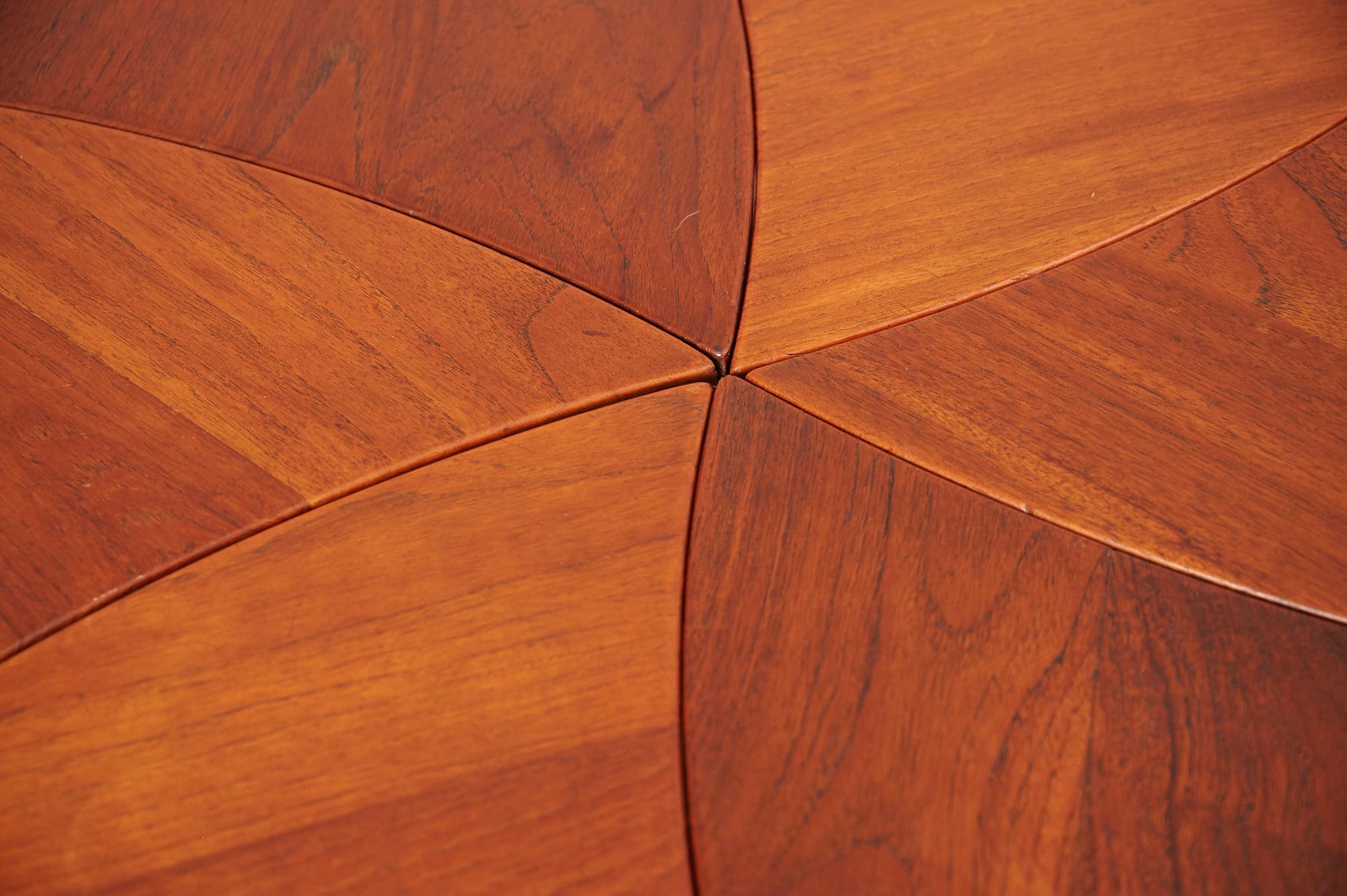 Peter Hvidt  Tavolo 'Pinwheel'. Danimarca C1953 In condizioni buone in vendita a London, GB