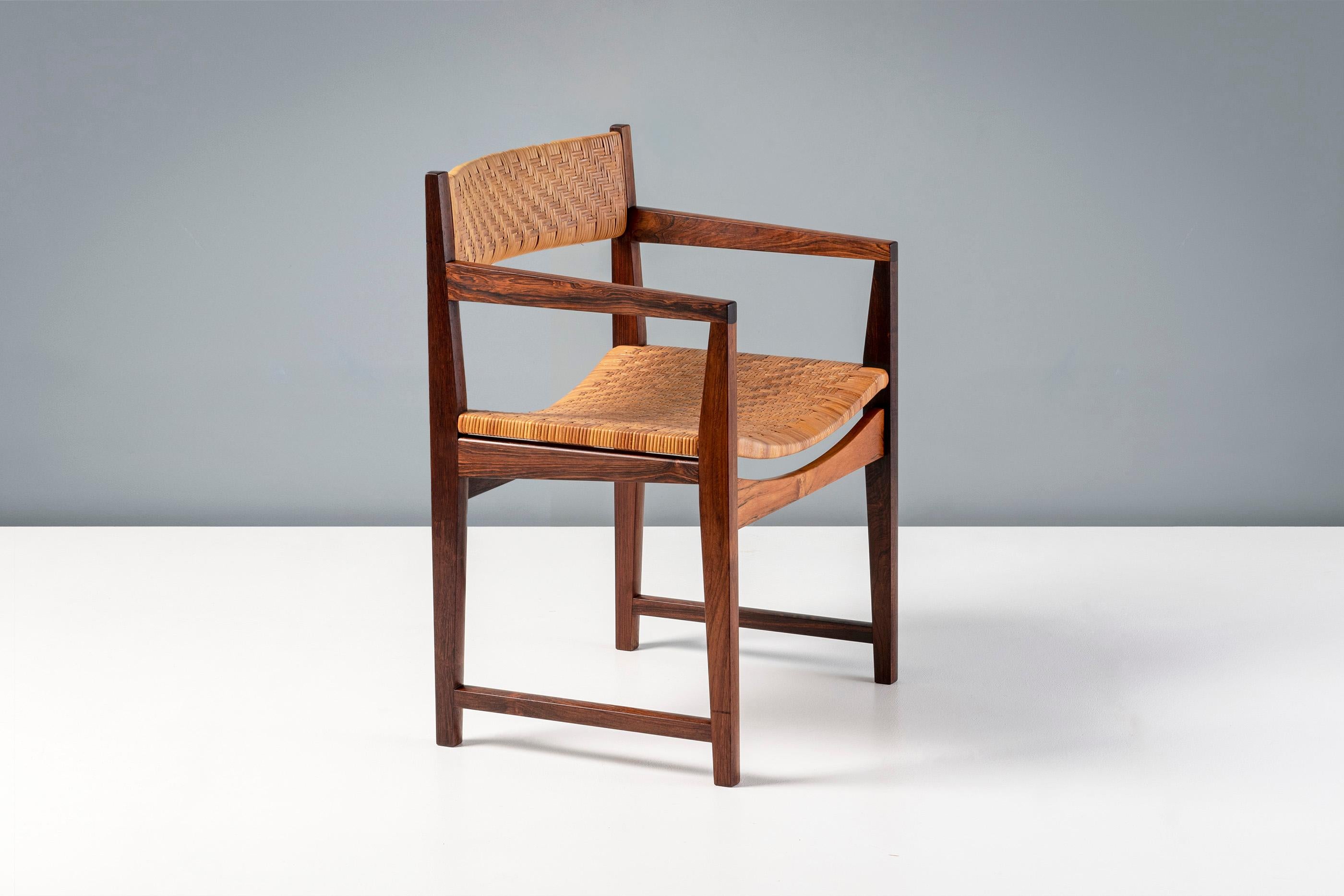Peter Hvidt - Model 350 Armchair, 1957

Rarely seen rosewood example of this modernist armchair by Peter Hvidt, produced by Søborg Møbler, Denmark. The original rattan cane is in immaculate condition. 

H: 75cm  /  D: 48cm  /  W: 62cm
