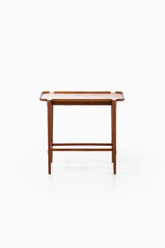 Peter Hvidt Side / Tray Table Model No 1775 by Fritz Hansen in Denmark