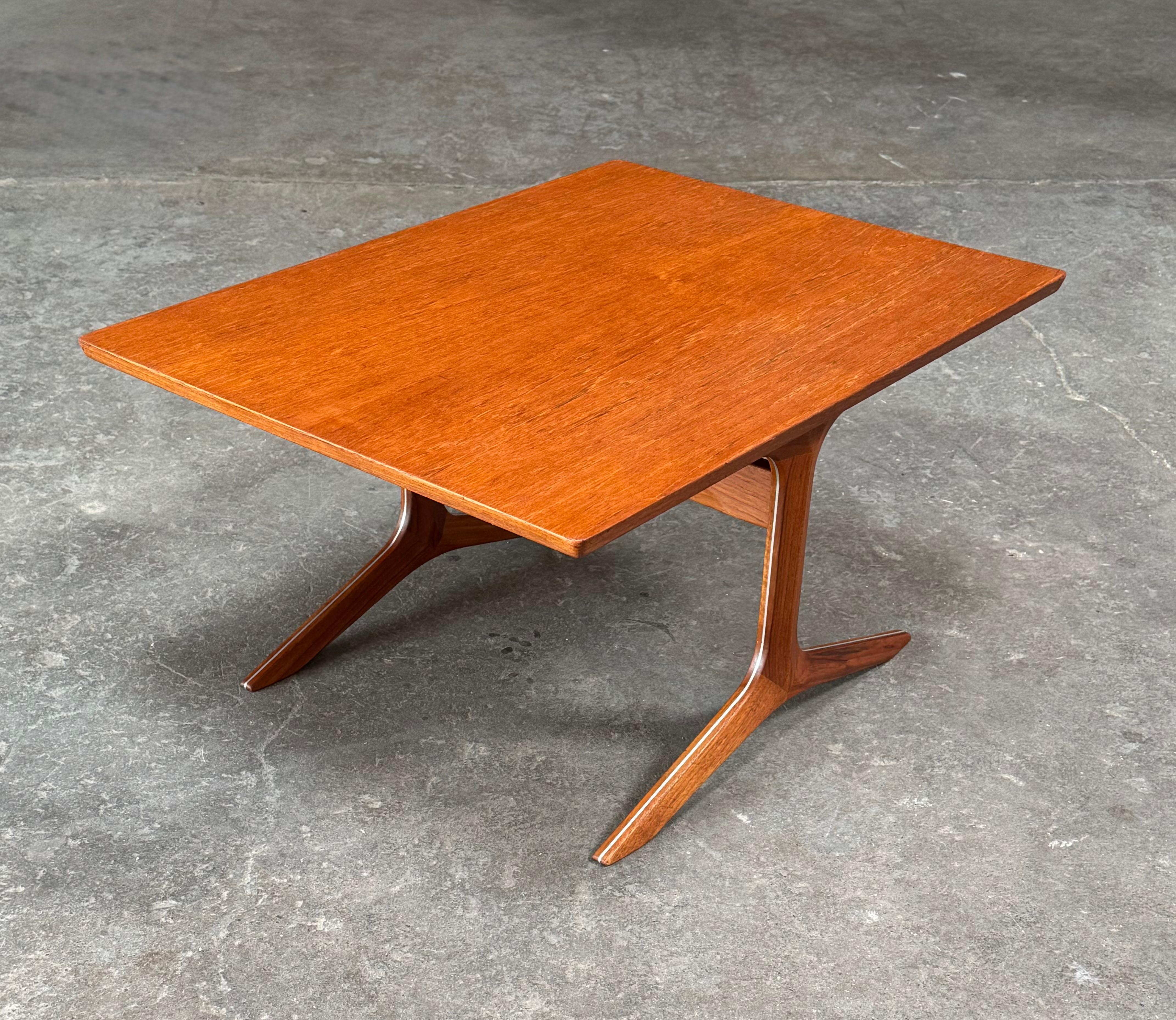 Peter Hvidt Silver Line Side Table France & Son John Stuart Inc. In Good Condition For Sale In Oakland, CA