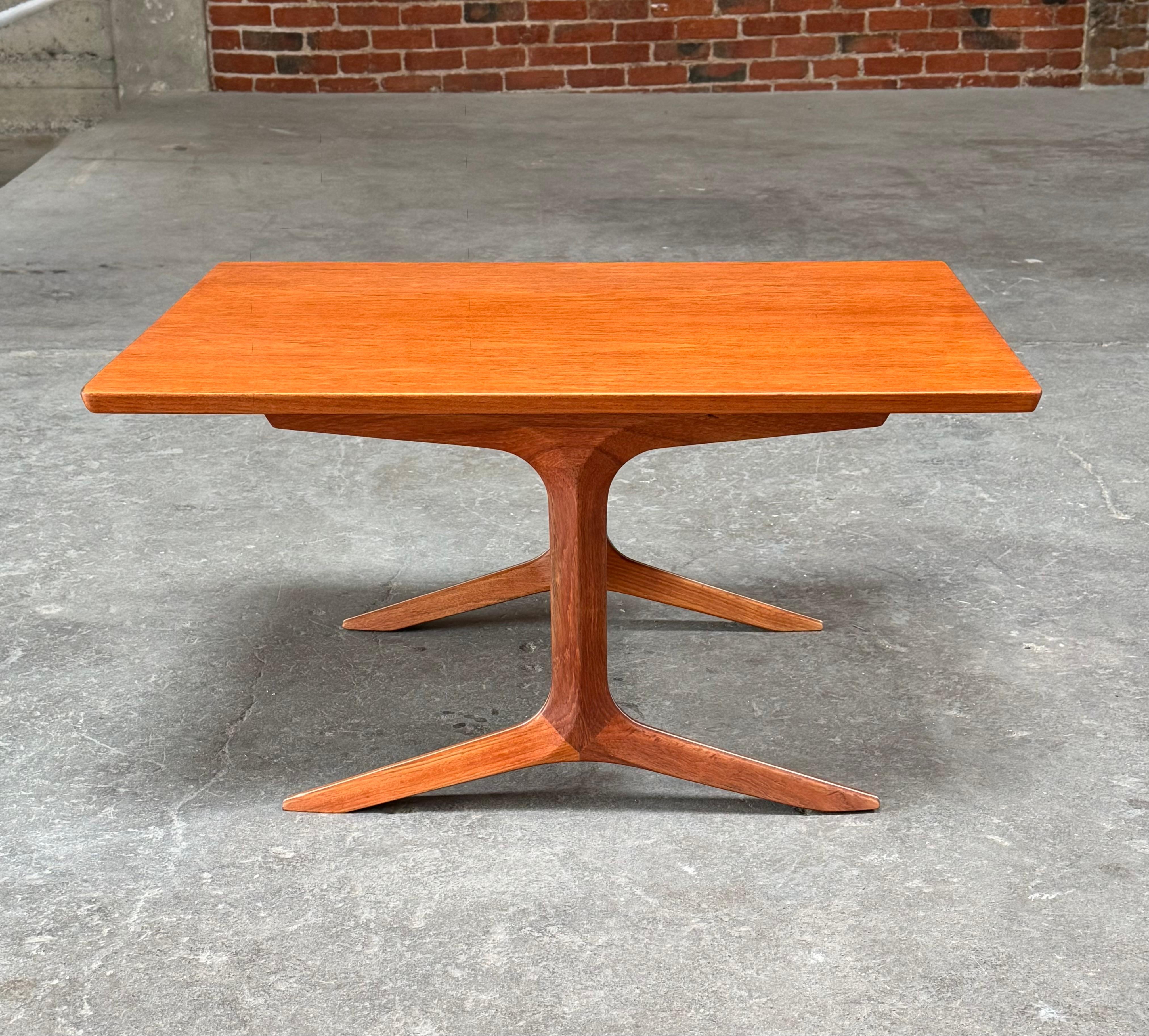 Peter Hvidt Silver Line Side Table France & Son John Stuart Inc. For Sale 1