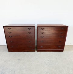 Comò in teak massello di Peter Hvidt