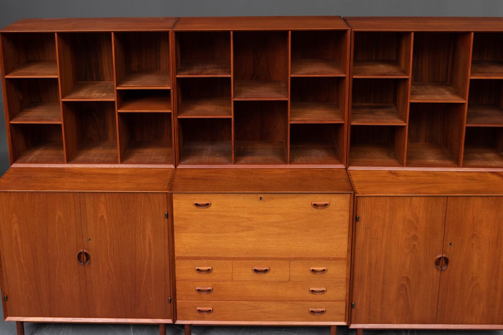 Mid-Century Modern Peter Hvidt Solid Teak Three Bay Modular Bookcase or Wall Unit by Soborg