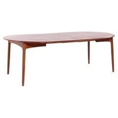 Peter Hvidt Style Mid Century Danish Teak Expanding Dining Table with 2 Leaves