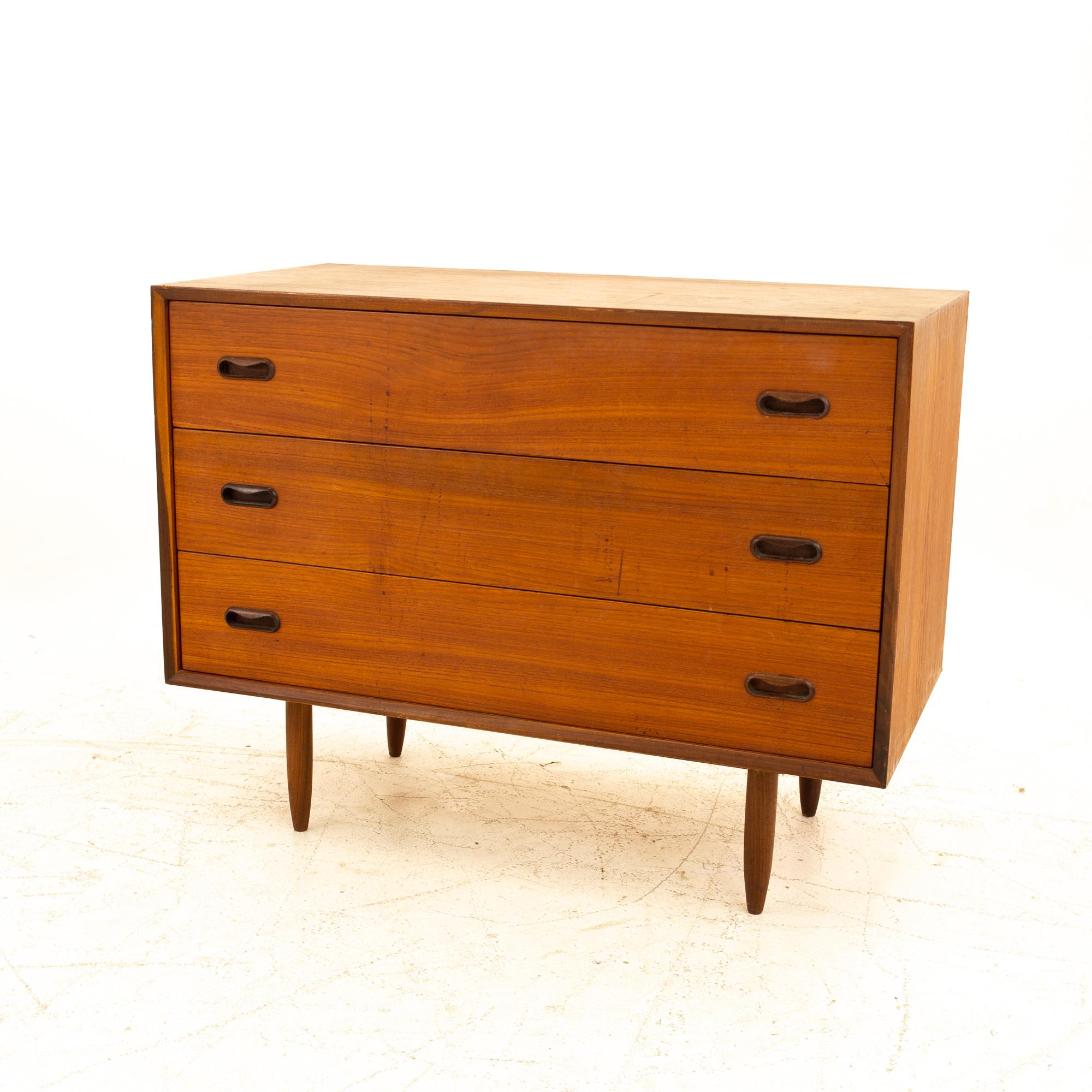 mcm dixie dresser