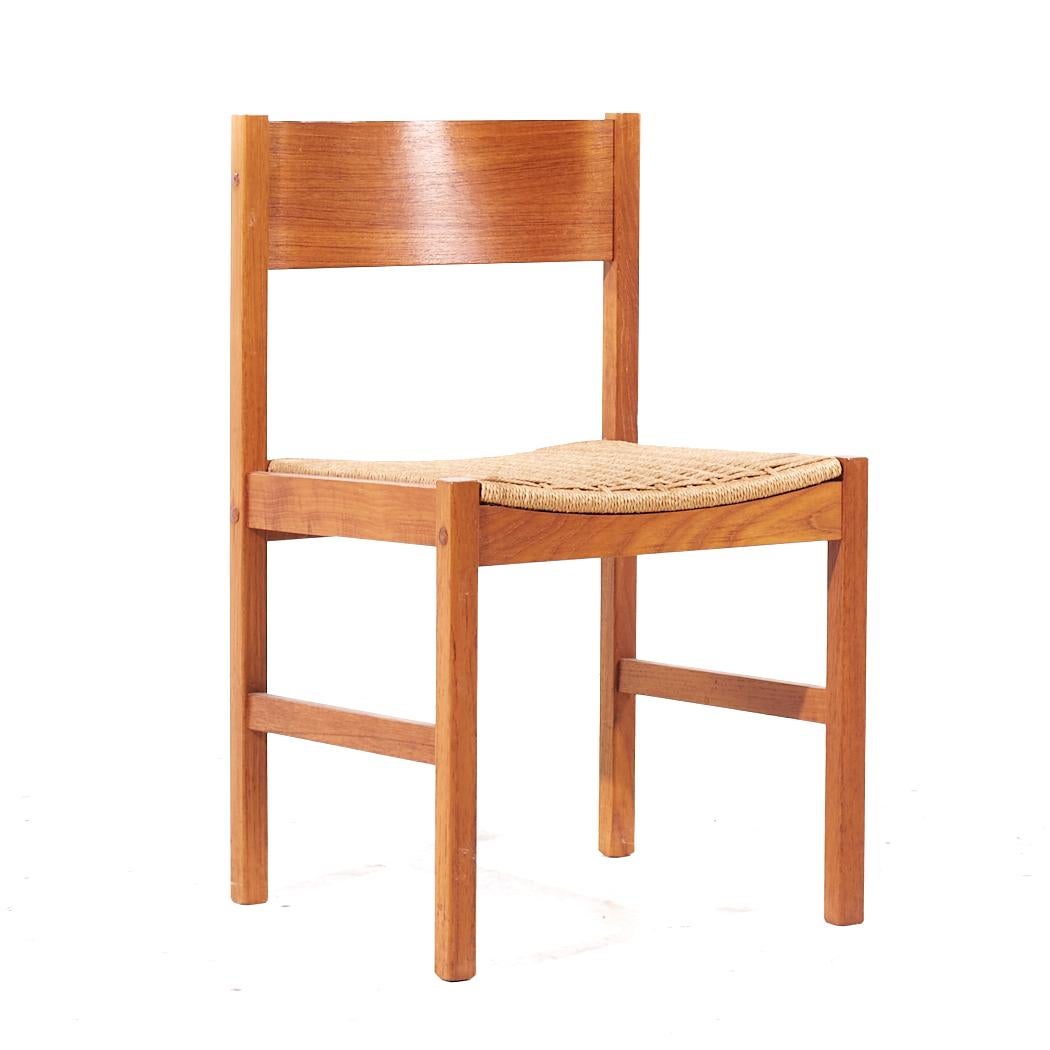 Danese Sedie da pranzo in teak del medio secolo in stile Peter Hvidt - Set di 4 in vendita