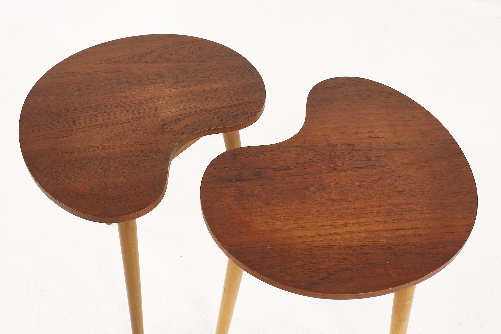 American Peter Hvidt Style Mid Century Walnut Kidney Shaped Side Tables, a Pair