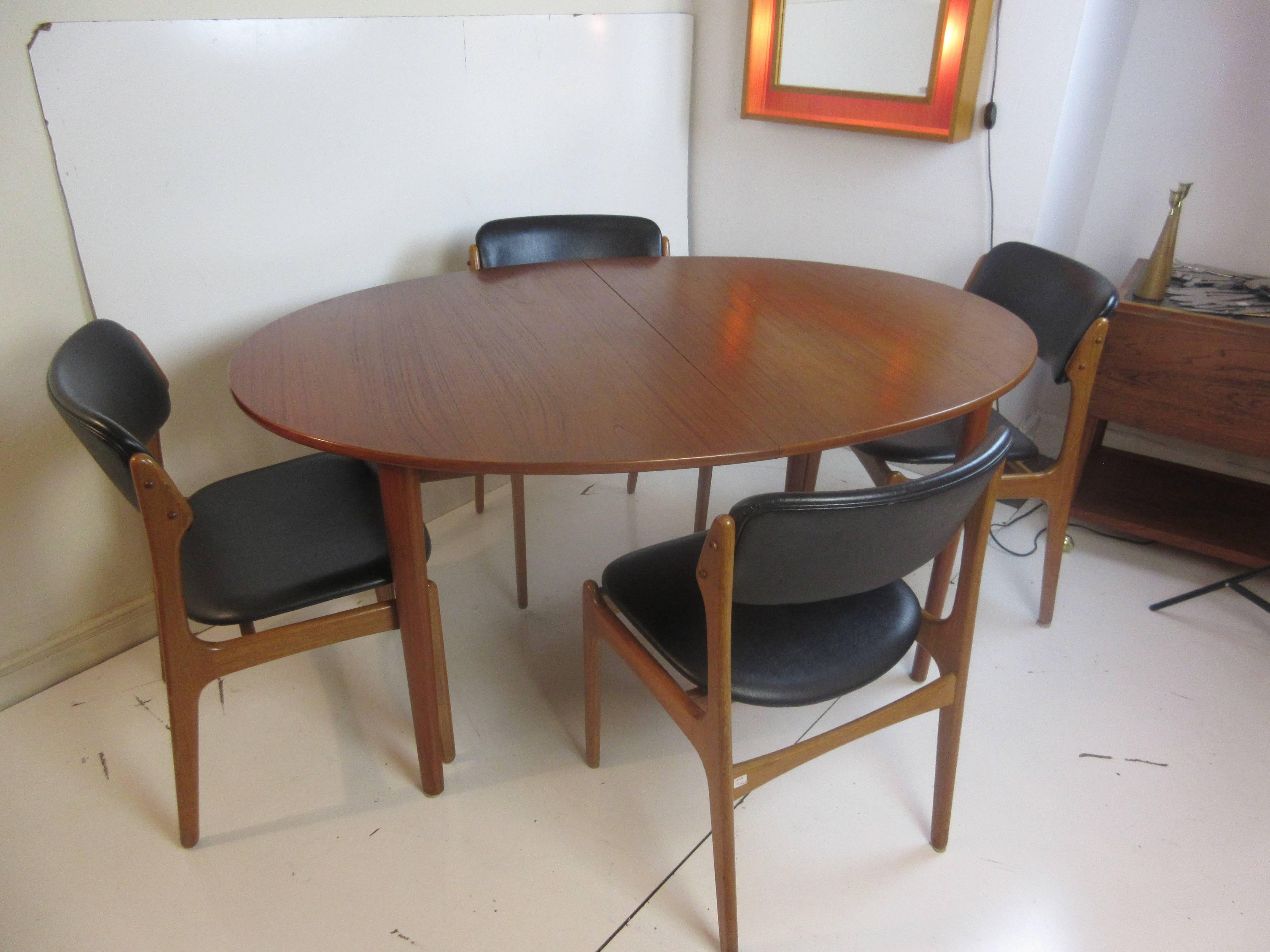 Peter Hvidt Teak Dining Table for John Stuart 3