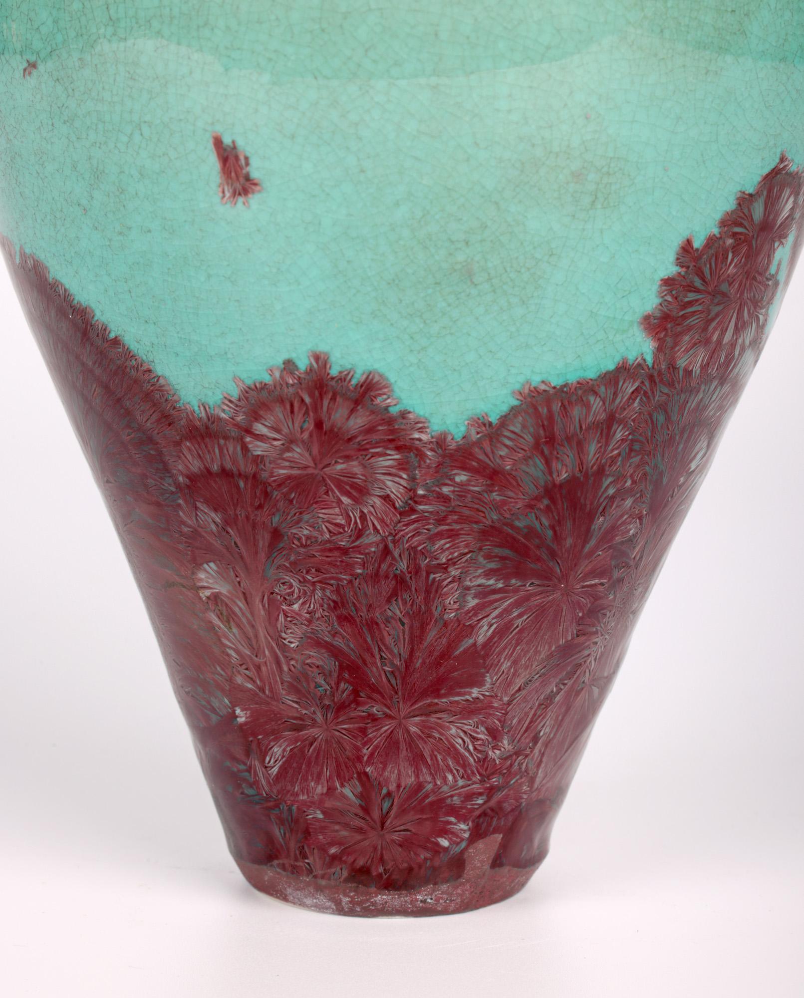 Moderno Vaso a bottiglia in porcellana Studio Pottery con smalto cristallino di Peters Ilsley in vendita