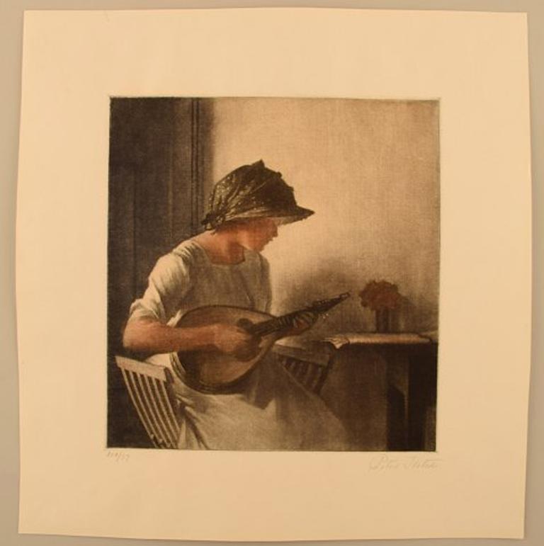 Peter Ilsted (1861-1933). Interior with mandolin playing young woman. Mezzotinte in color.
Signed and numbered: Peter Ilsted, 100/57.
Visible dimensions: 32 x 31 cm.
In perfect condition.