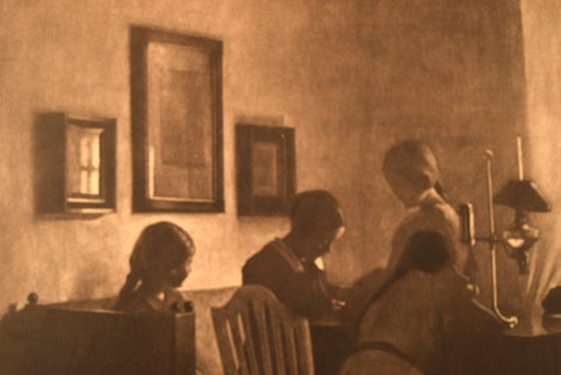 Peter Ilsted, A rainy day. Interior with the artist's family. 1931 Mezzotint. In Good Condition In Copenhagen, DK