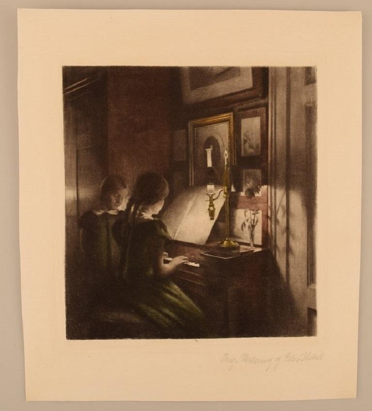 Peter Ilsted, Interior with two girls at the piano. Mezzotint in colours. 
Visable size 21.5 cm x 20 cm. 
Total dimensions: 26,5 cm x 31 cm.
In very good condition.
Signed Peter Ilsted.