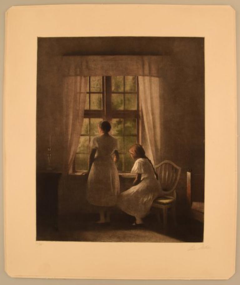 Peter Ilsted: Interior with two girls at the window. Signed and numbered: Peter Ilsted, 100/95. Mezzotint in colors. 
Visible size: 51 x 43 cm.
In perfect condition.