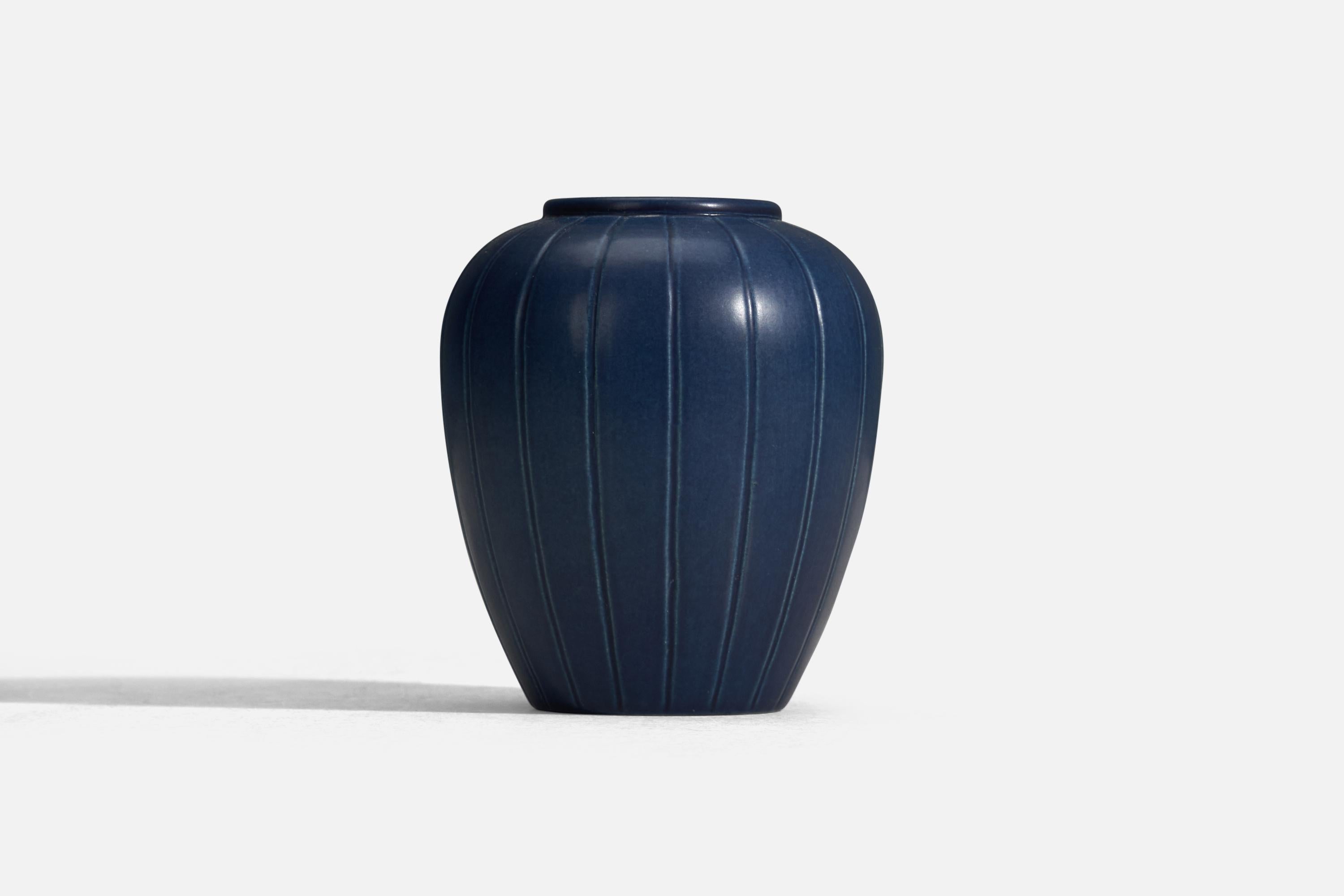 Scandinavo moderno Peter Ipsen Enke, Vaso, Gres smaltato blu, Danimarca, anni '40 in vendita