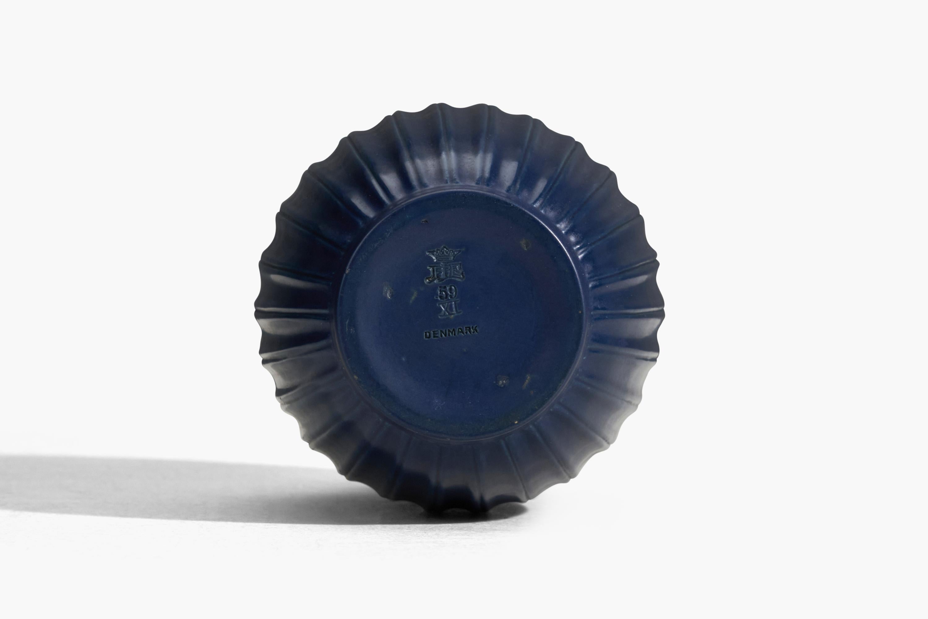 Peter Ipsens Enke, Vase, Blue Glazed Stoneware, Denmark, 1940s In Good Condition In High Point, NC