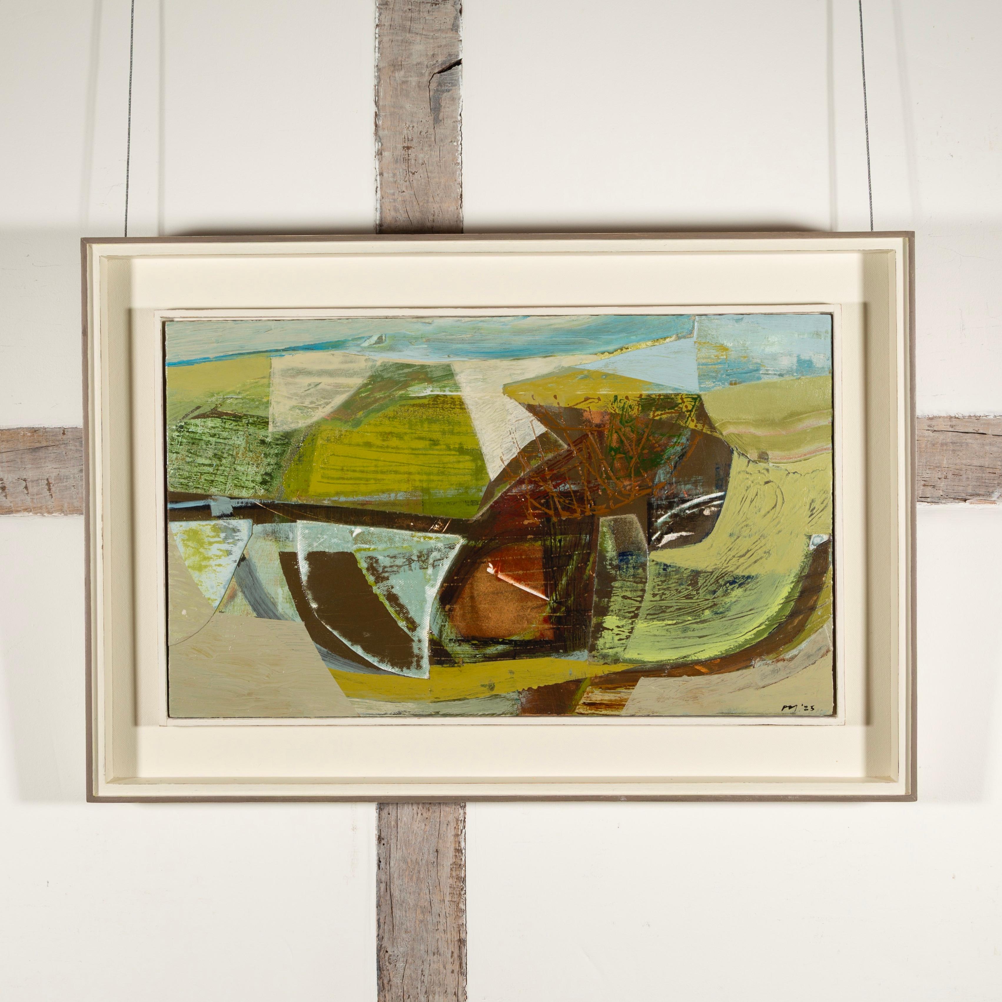 Nine Barrow Down - Pittura acrilica astratta con collage, verde, marrone e giallo - Painting di Peter Joyce