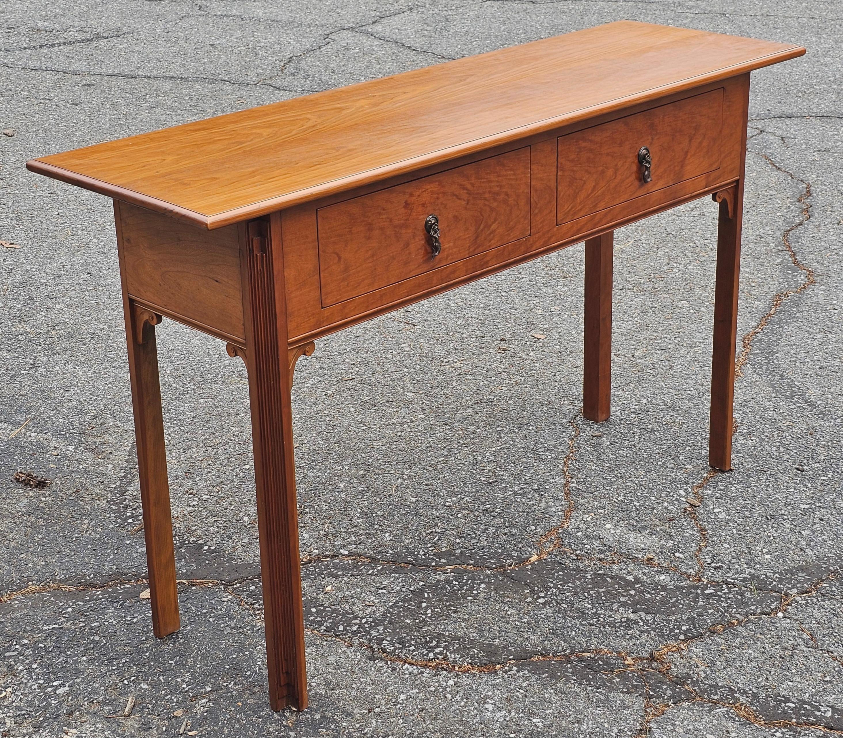 Buffet de chasse artisanal en bois fruitier Peter Kramer Bon état - En vente à Germantown, MD
